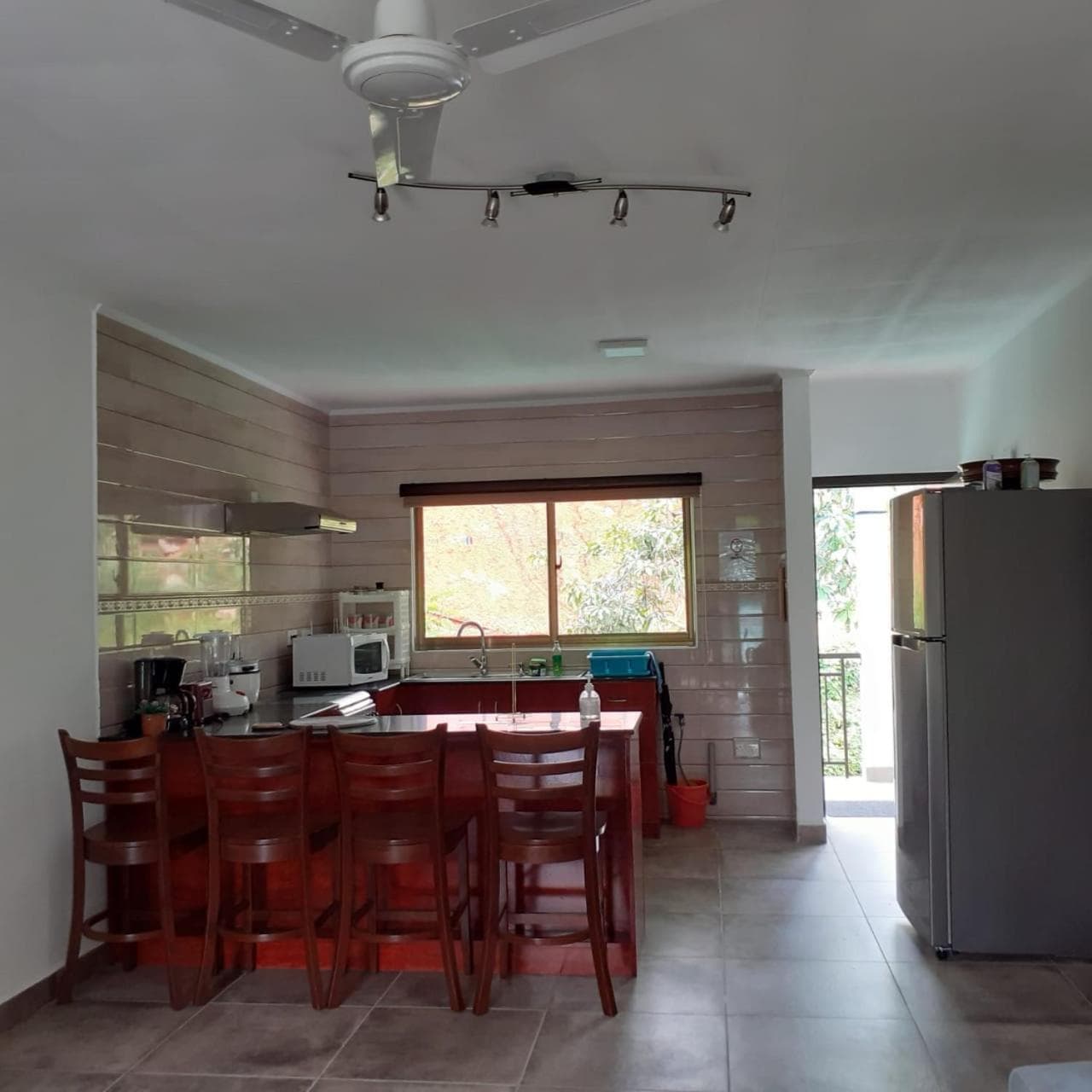 Mount Simpson 2-Beds Sleeps 4 5 mins to Beach