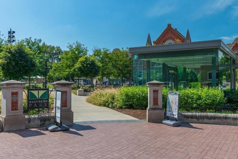 *New* XquisiteMidCenturyM0d~ Condo *OTR* w/Parking