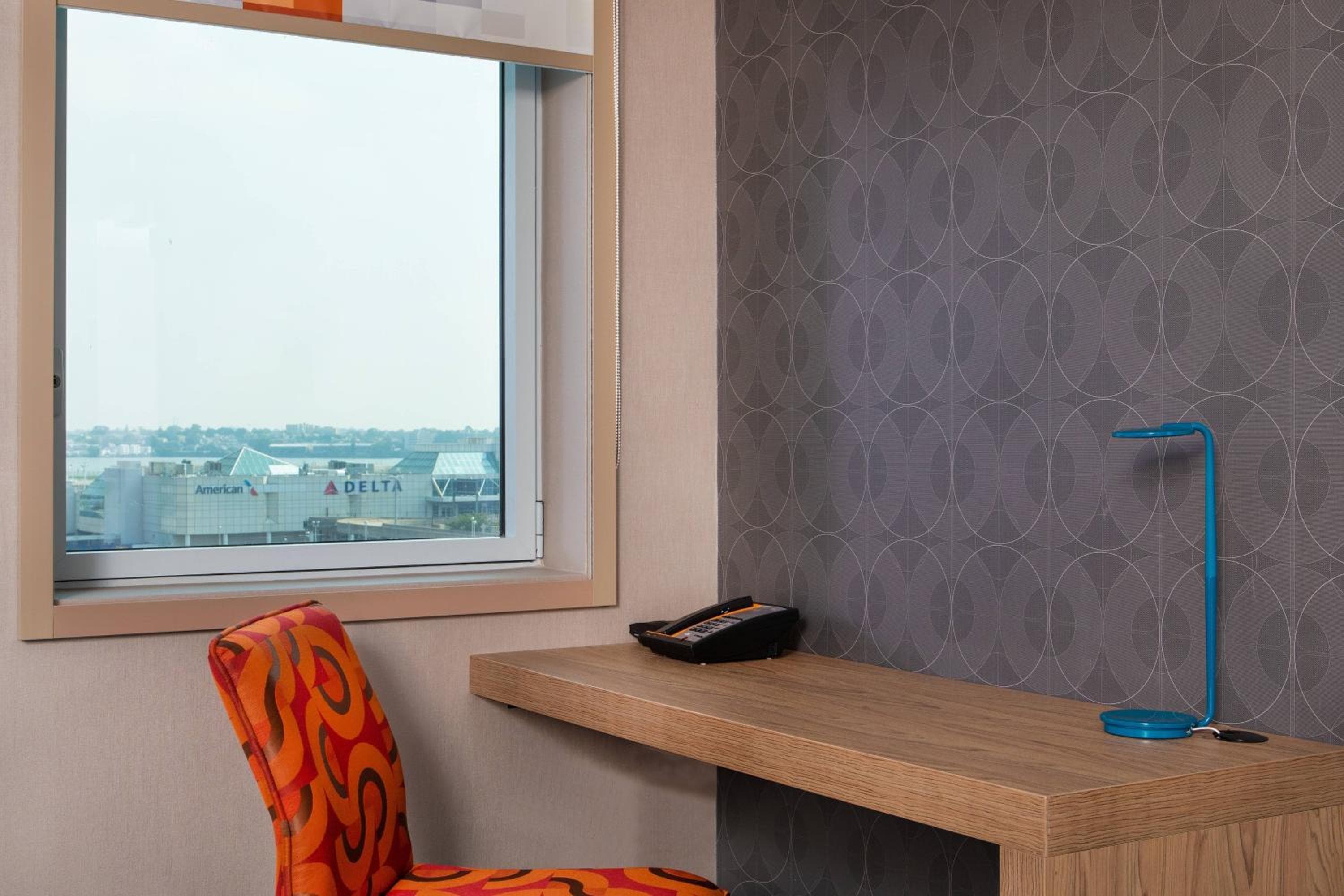 Aloft by Marriott New York LaGuardia Airport