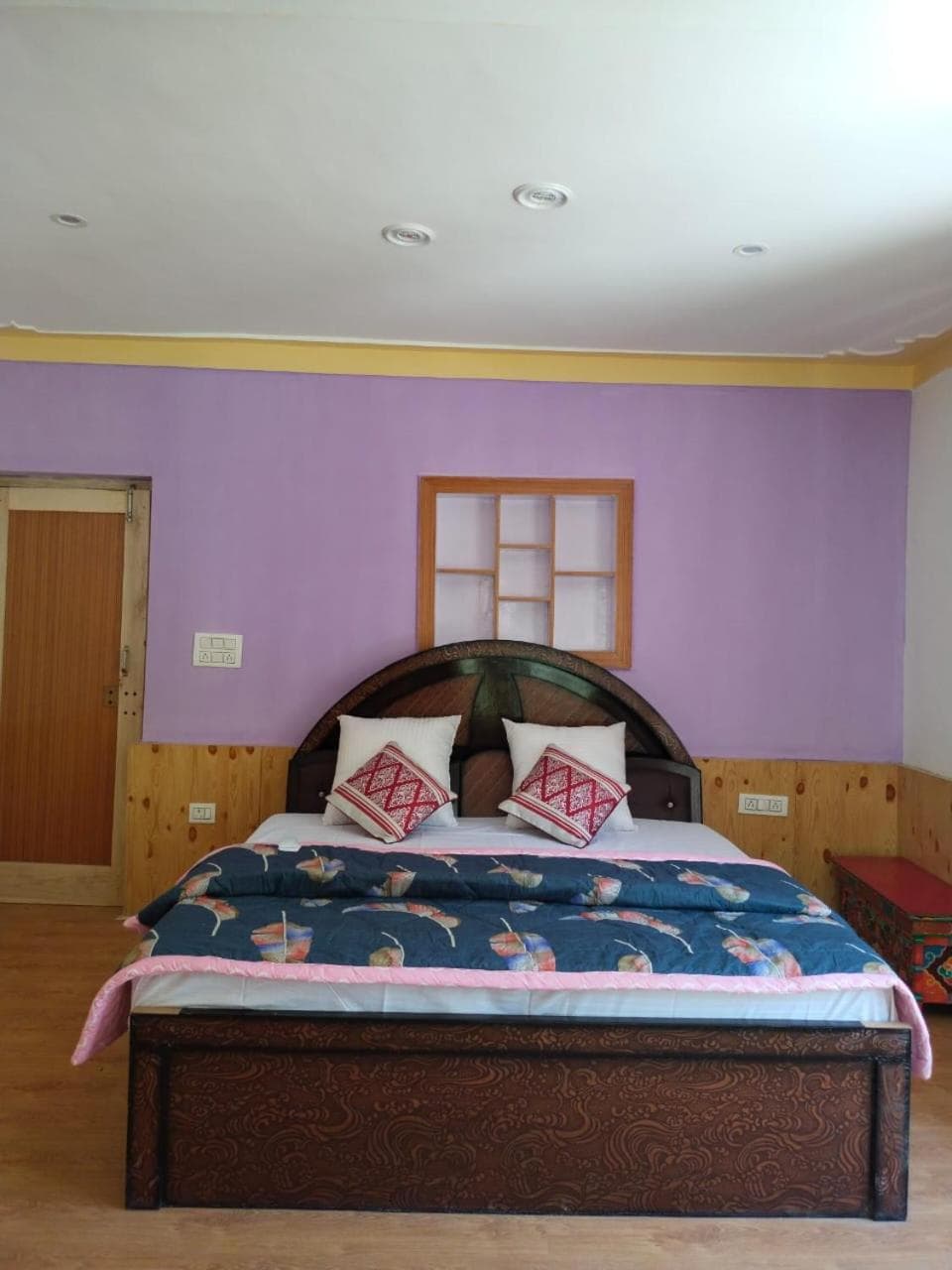 LA-TSAS GUEST HOUSE