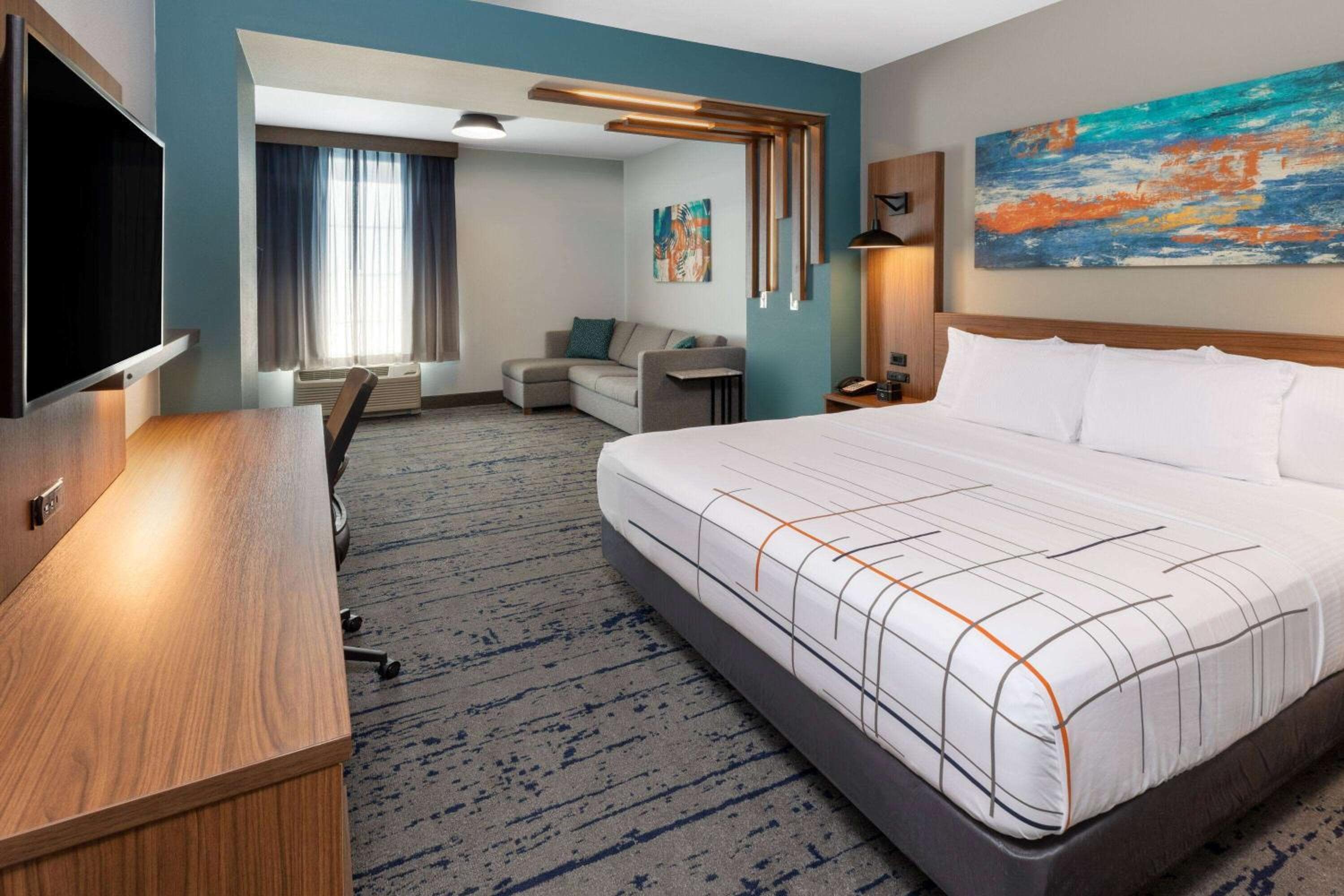 La Quinta Inn & Suites by Wyndham Dallas - Frisco Stadium