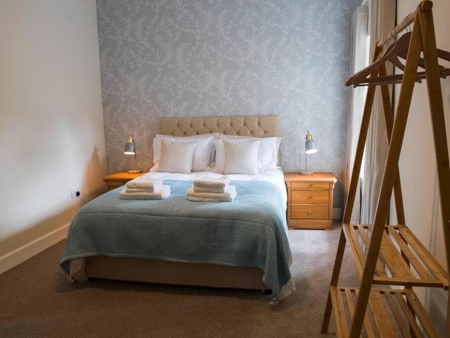 Stunning Edinburgh 1820s stables converted studio