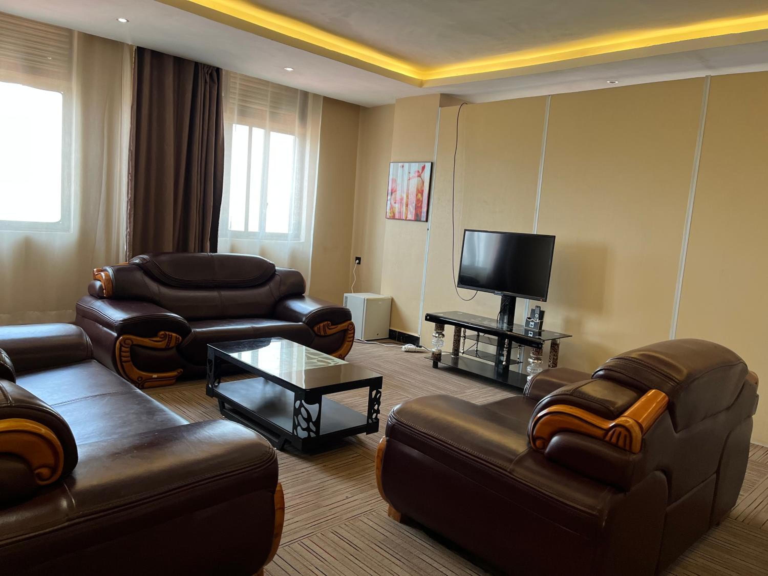 2000 Hotel Downtown Kigali
