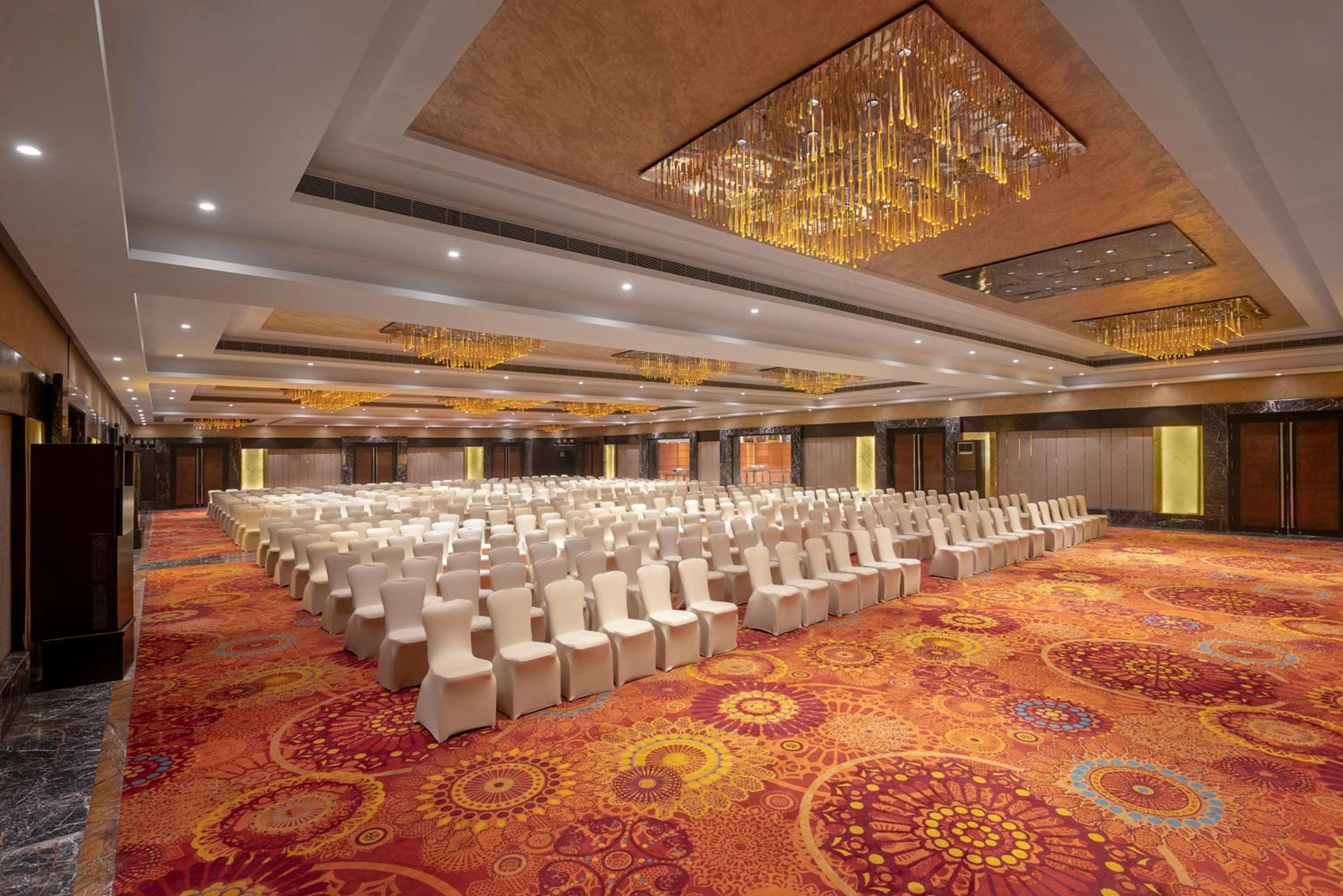Radisson Blu Kaushambi Delhi NCR