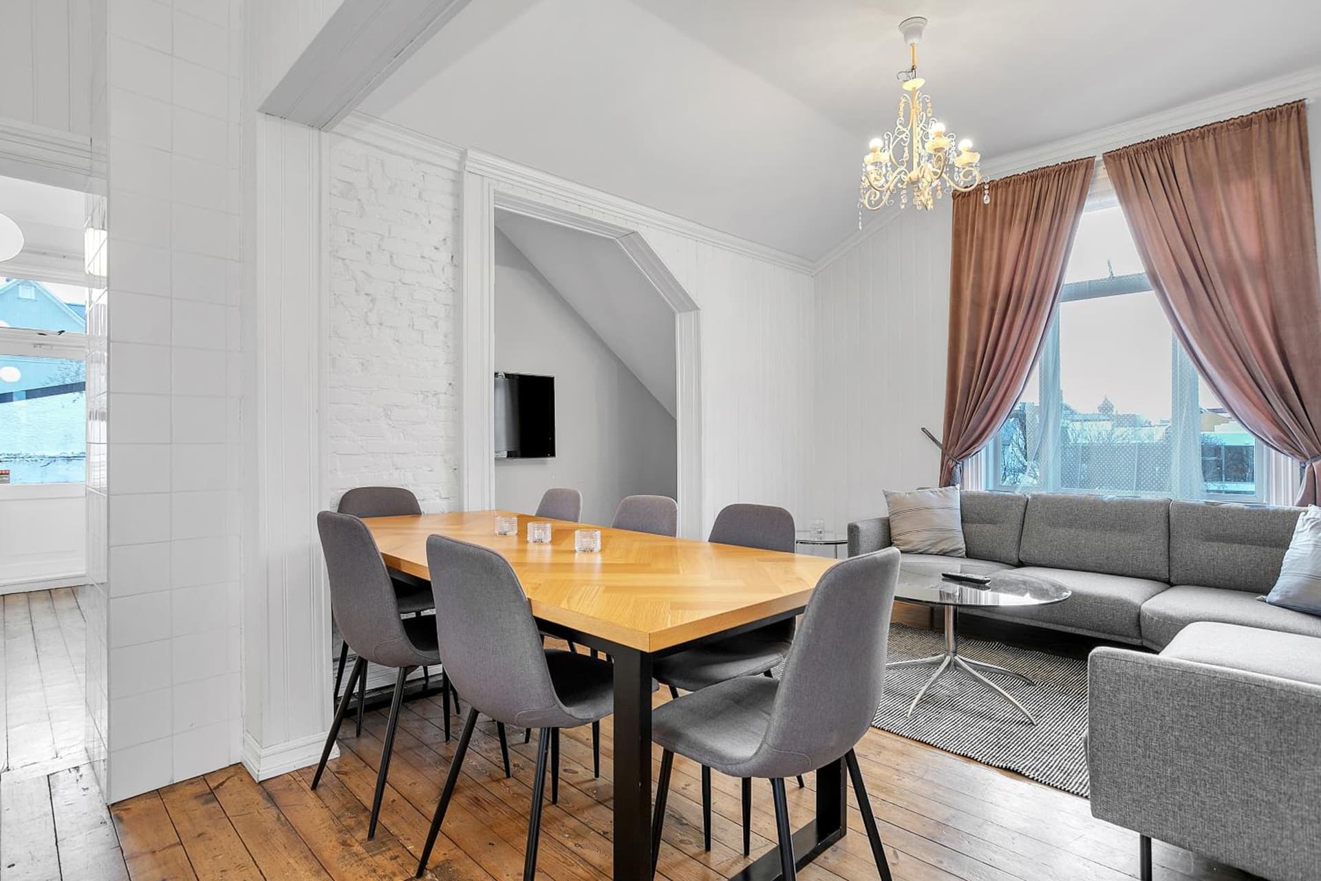 Berg Apartments