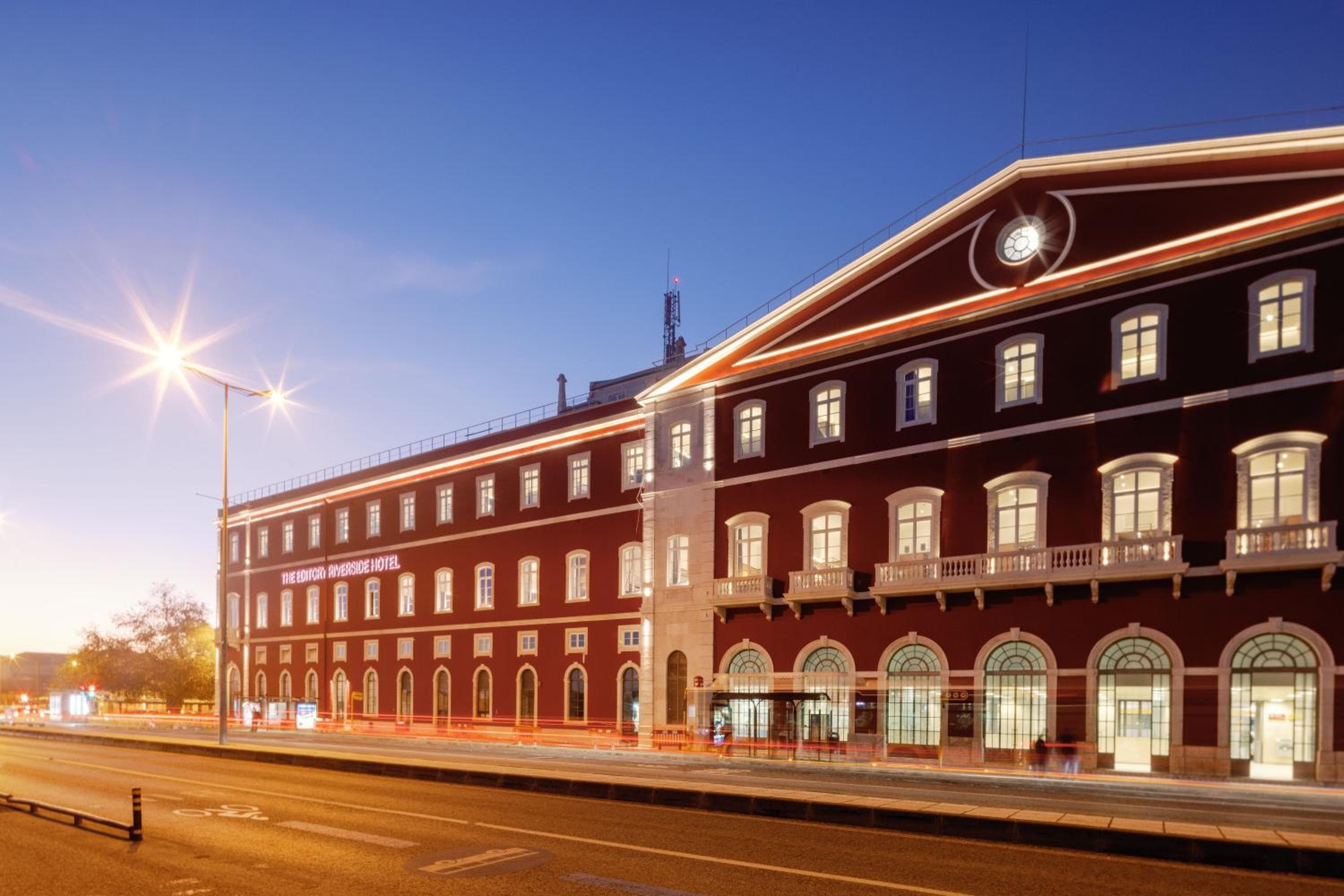 The Editory Riverside Hotel, an Historic Hotel
