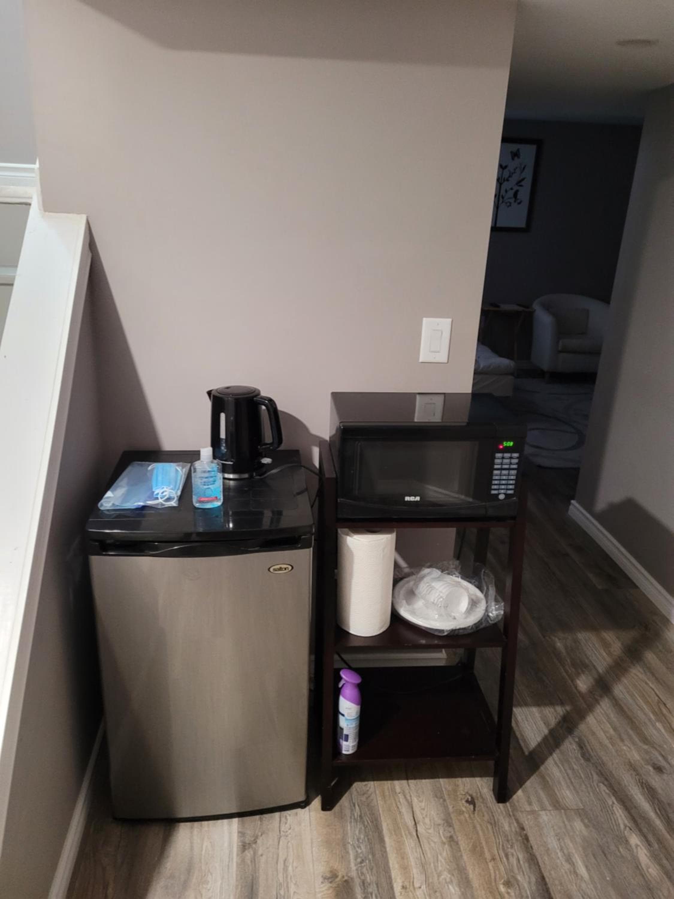 Adorable Studio Basement Suite in South Barrie