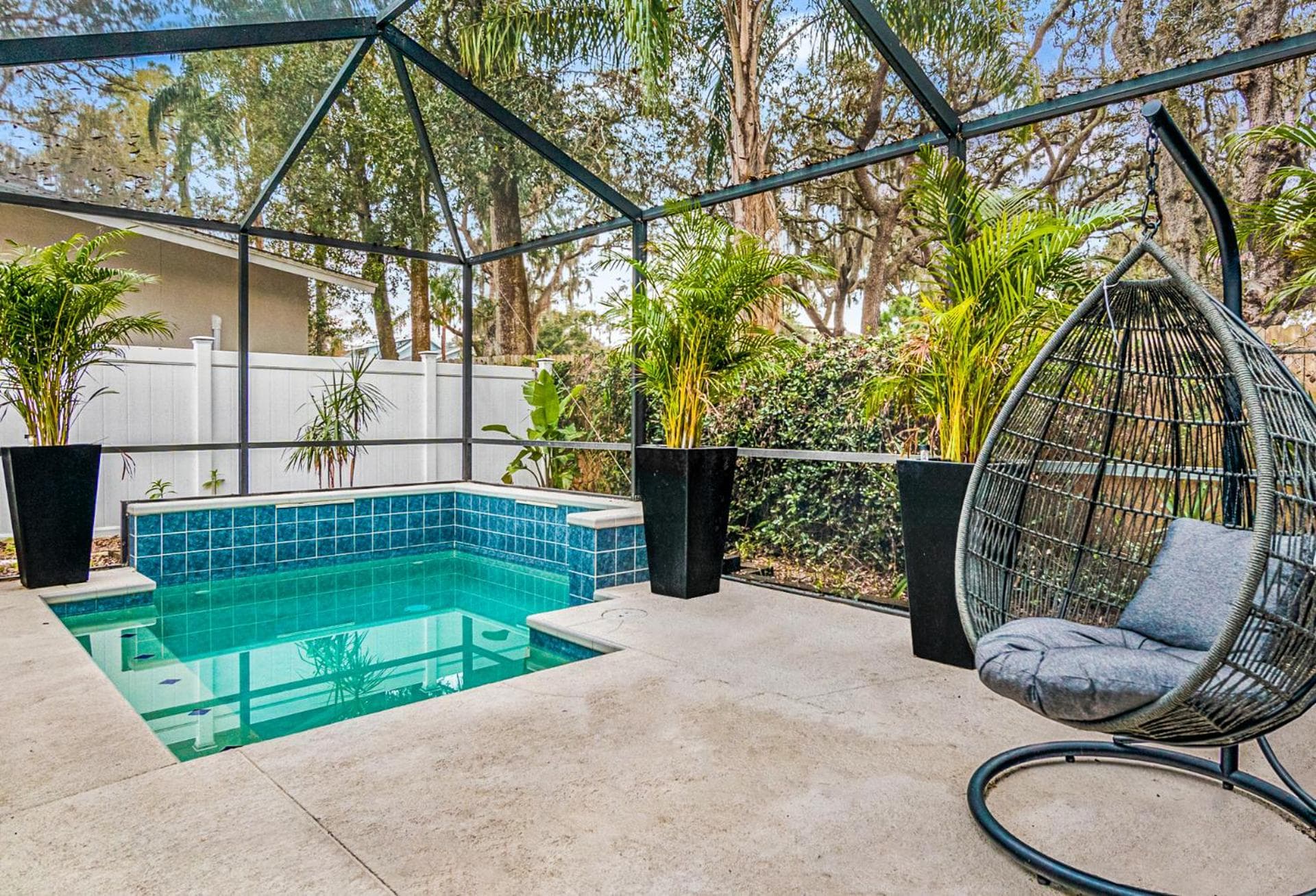 1BR to 4BR House near Clearwater Beach with Swimming Pool