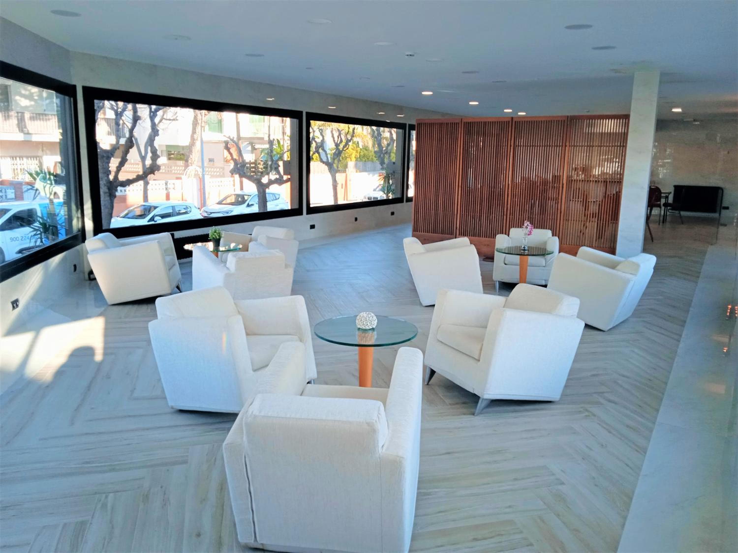 Hotel 153