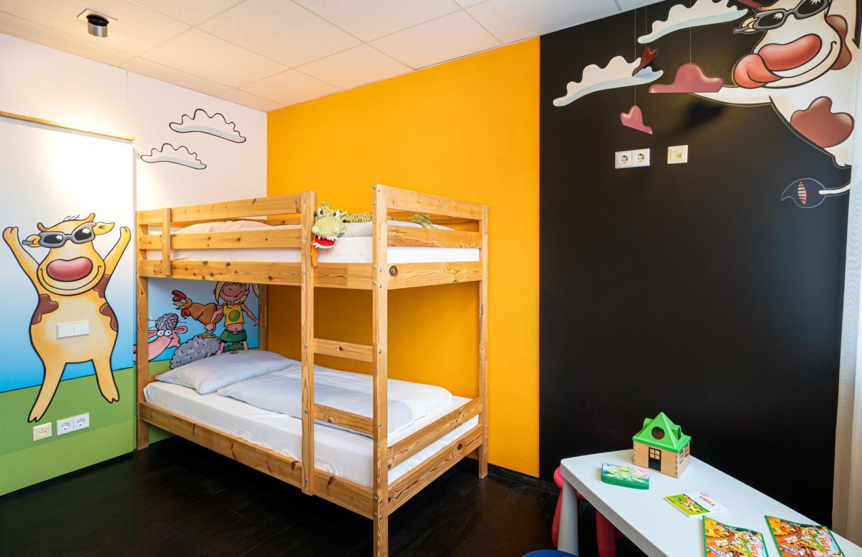 Food Hotel