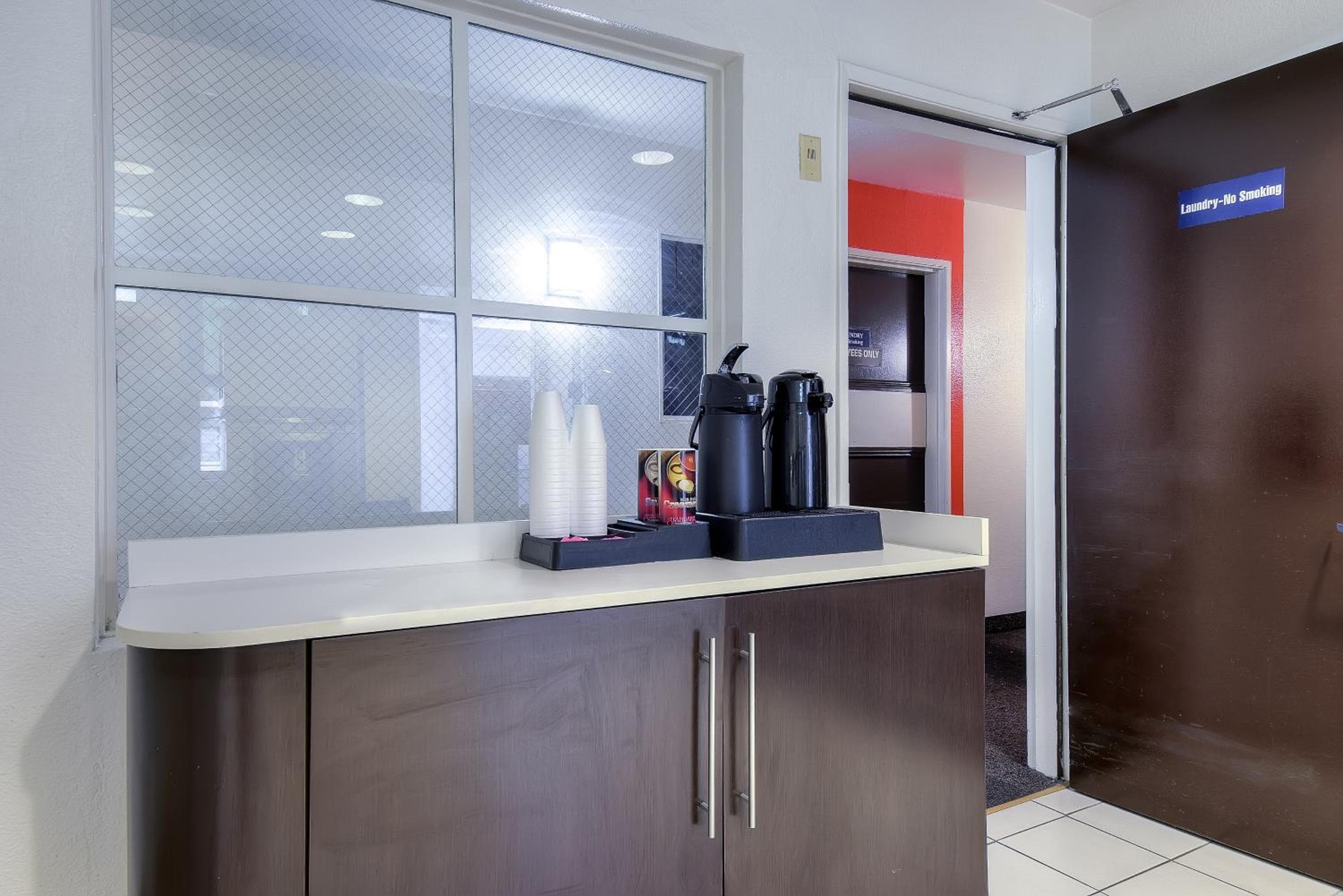 Motel 6-San Diego, CA - Downtown