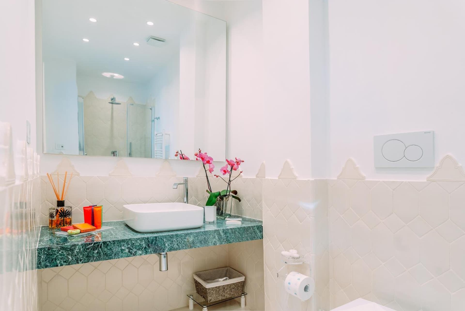 Eden Suite