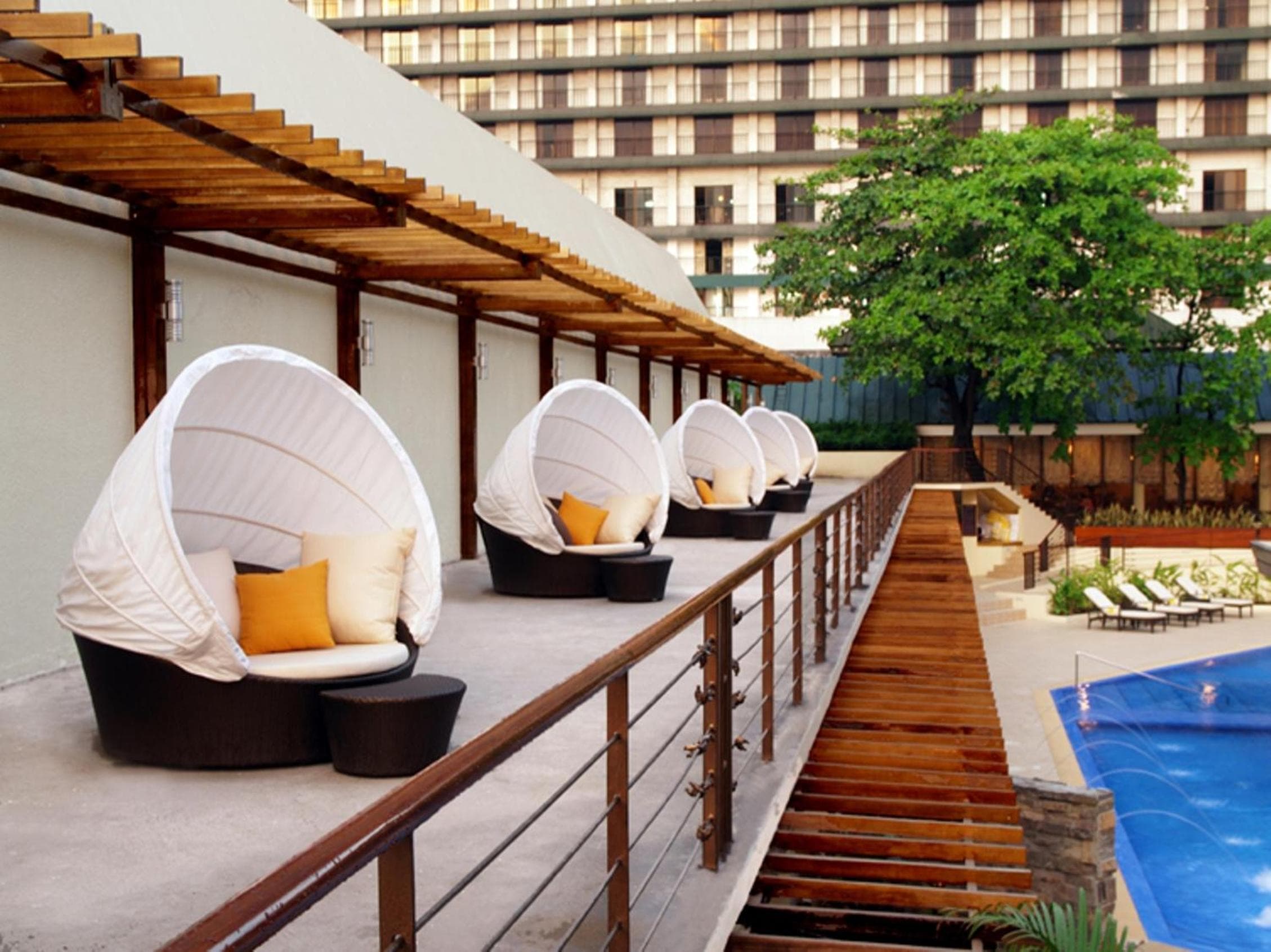 The Manila Hotel