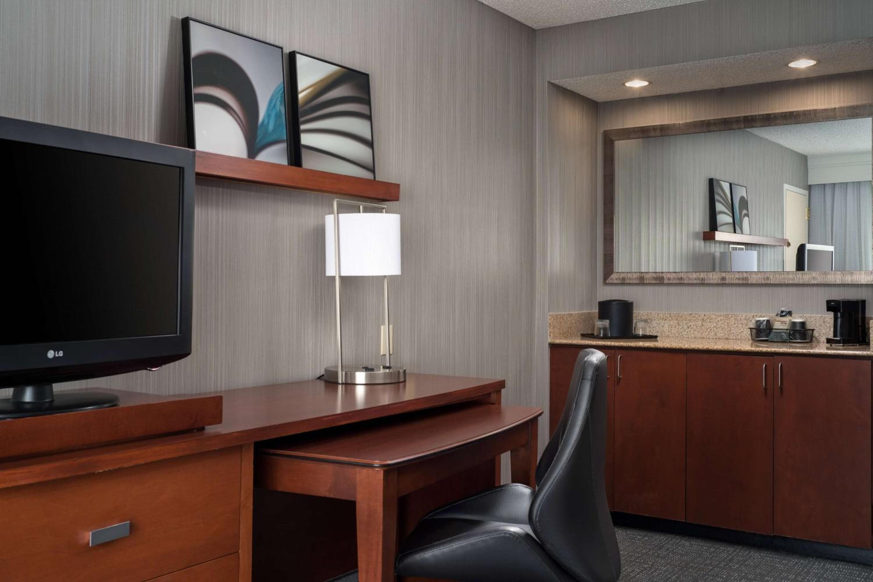 Sonesta Select Los Angeles LAX El Segundo