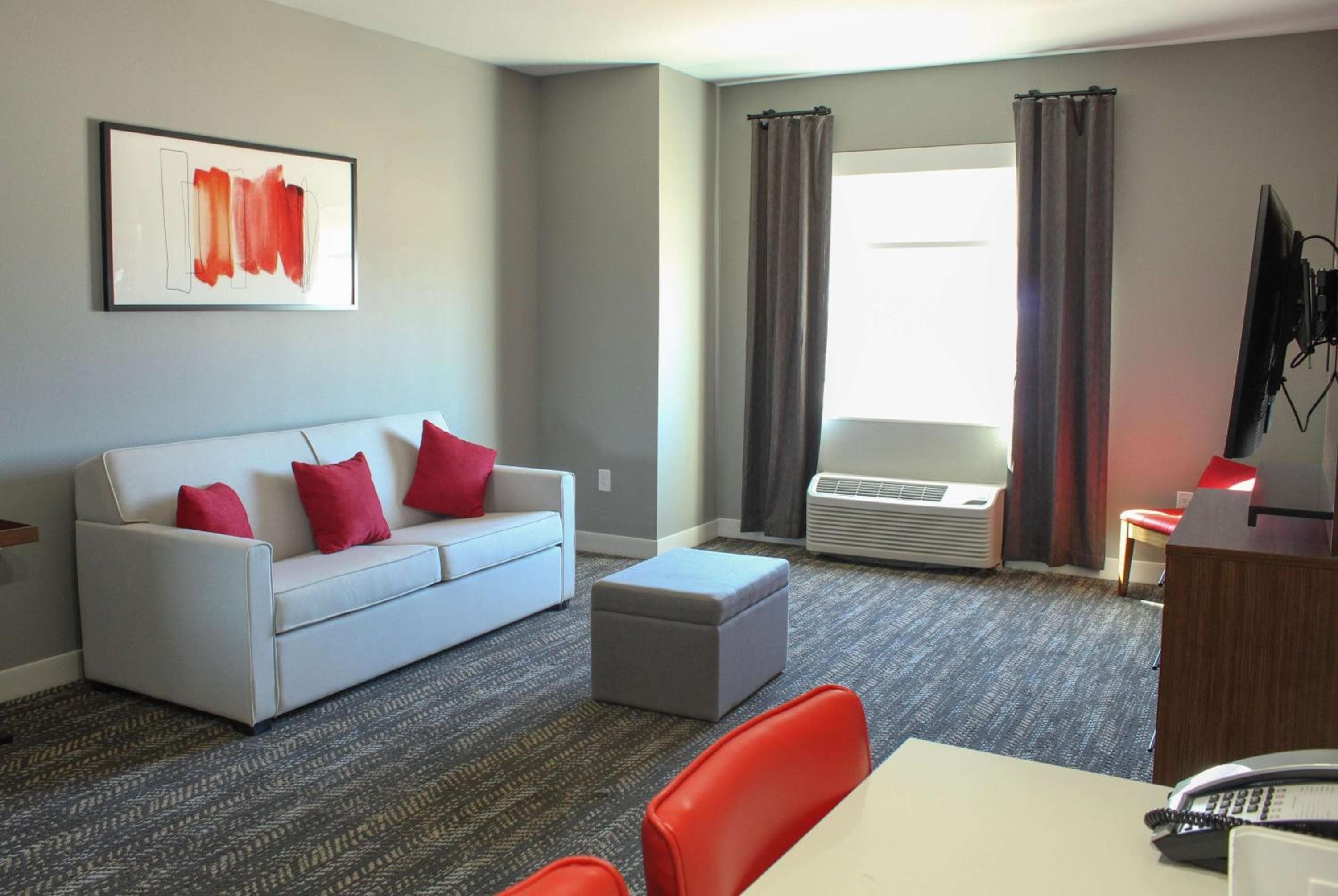 Hawthorn Extended Stay by Wyndham Oklahoma City Airport