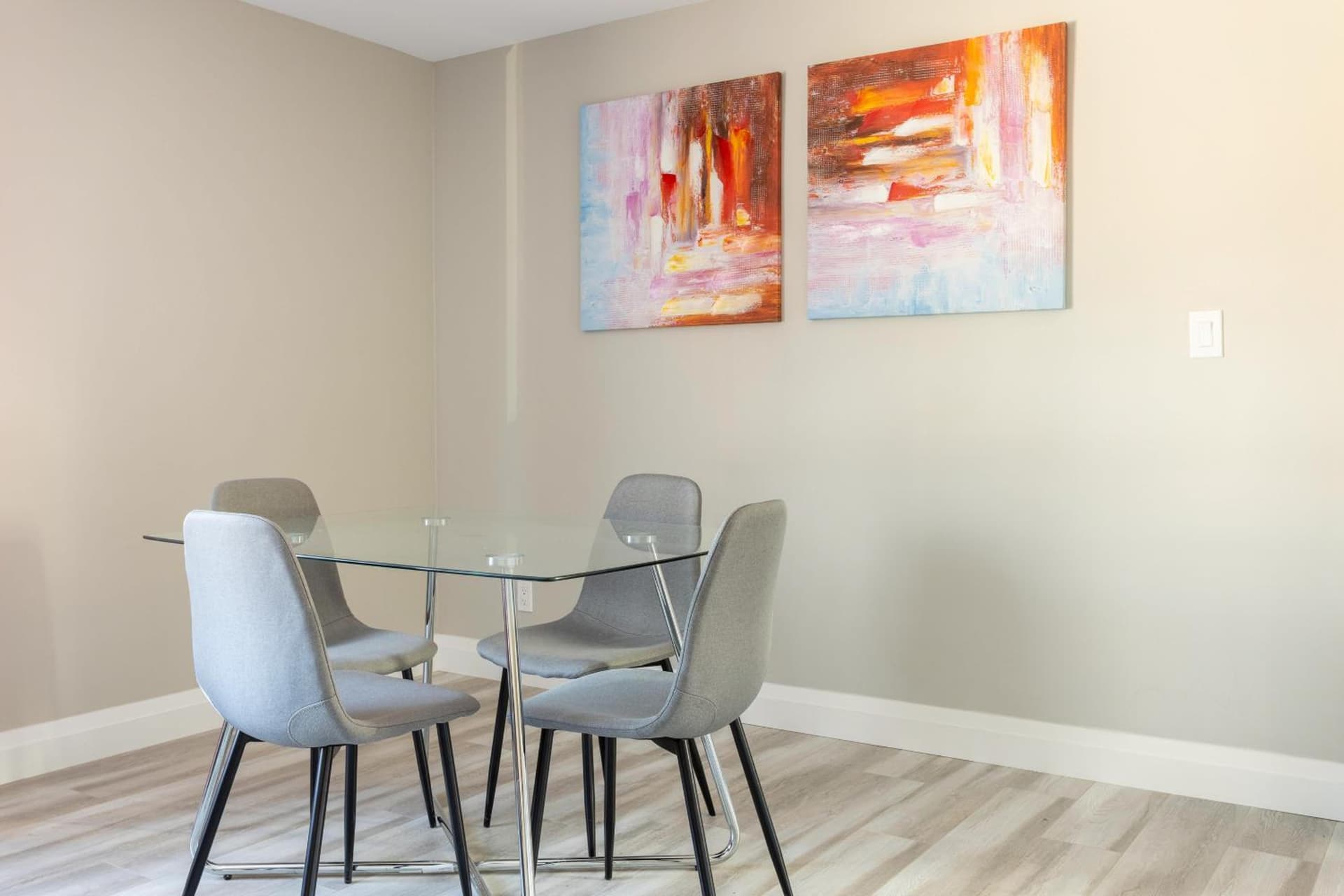ENTIRE 2 BEDROOM APARTMENT DOWNTOWN - u2
