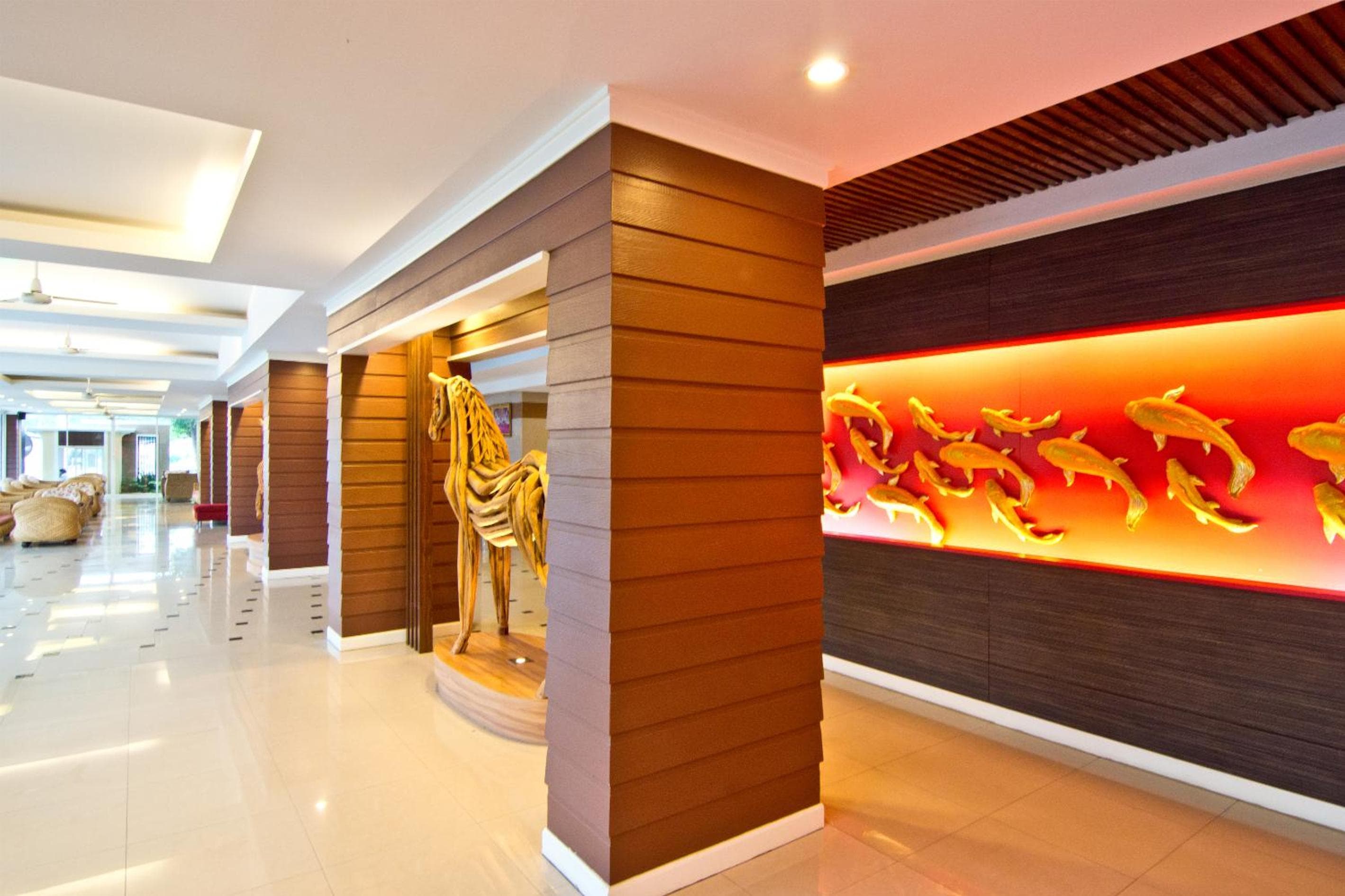 Golden Sea Pattaya