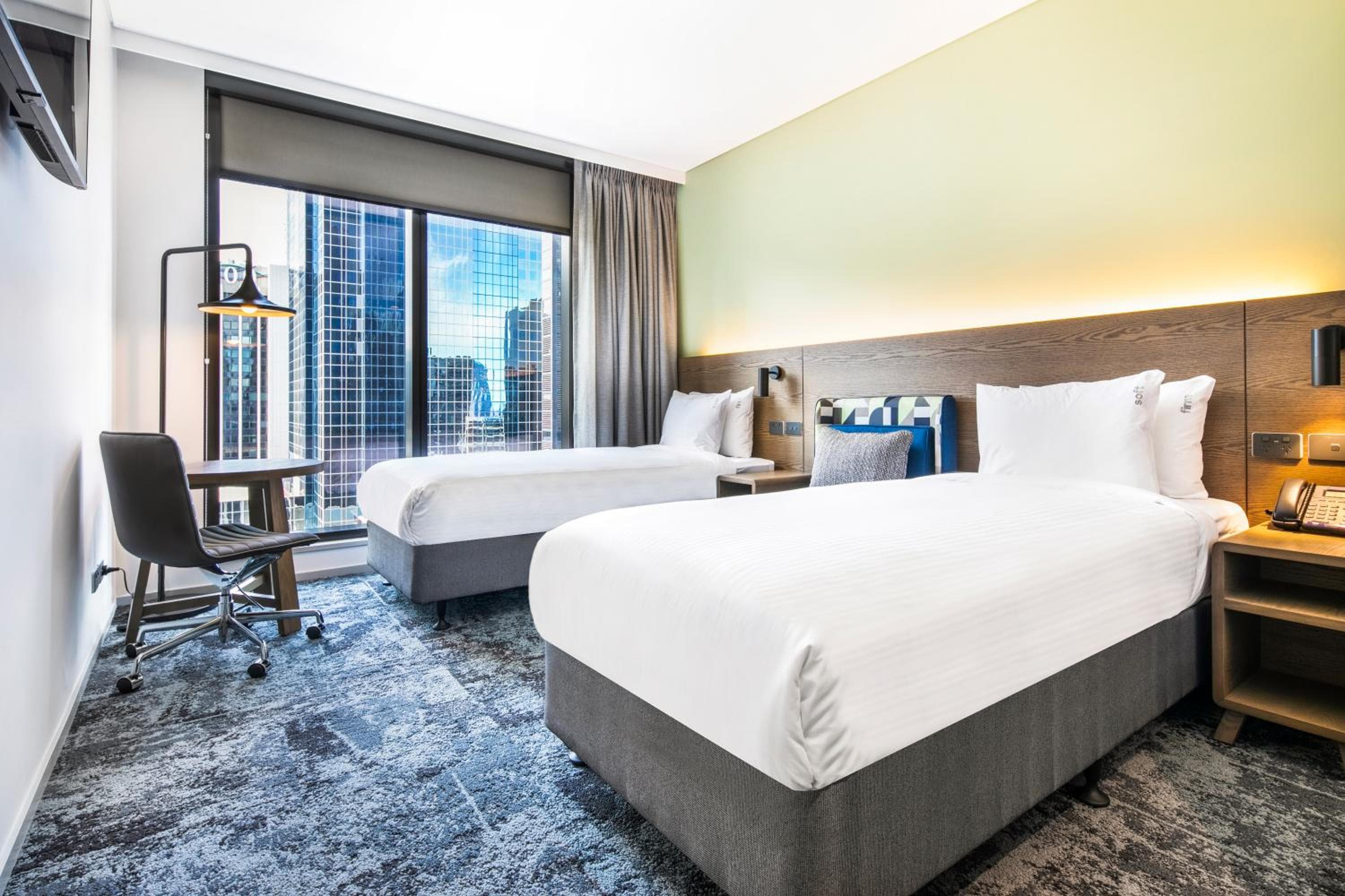 Holiday Inn Express Melbourne Little Collins by IHG