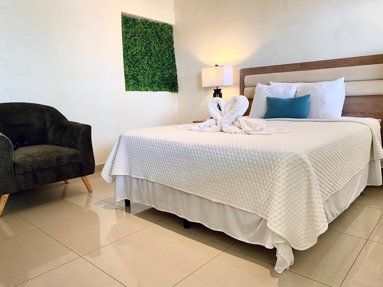 Paradise Surf Hotel