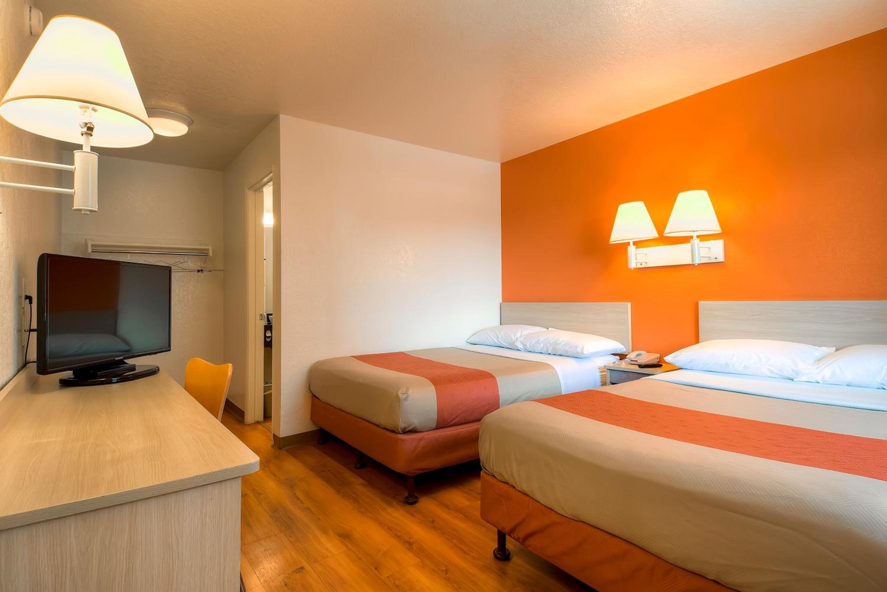 Motel 6-Westminster, CA - South - Long Beach Area