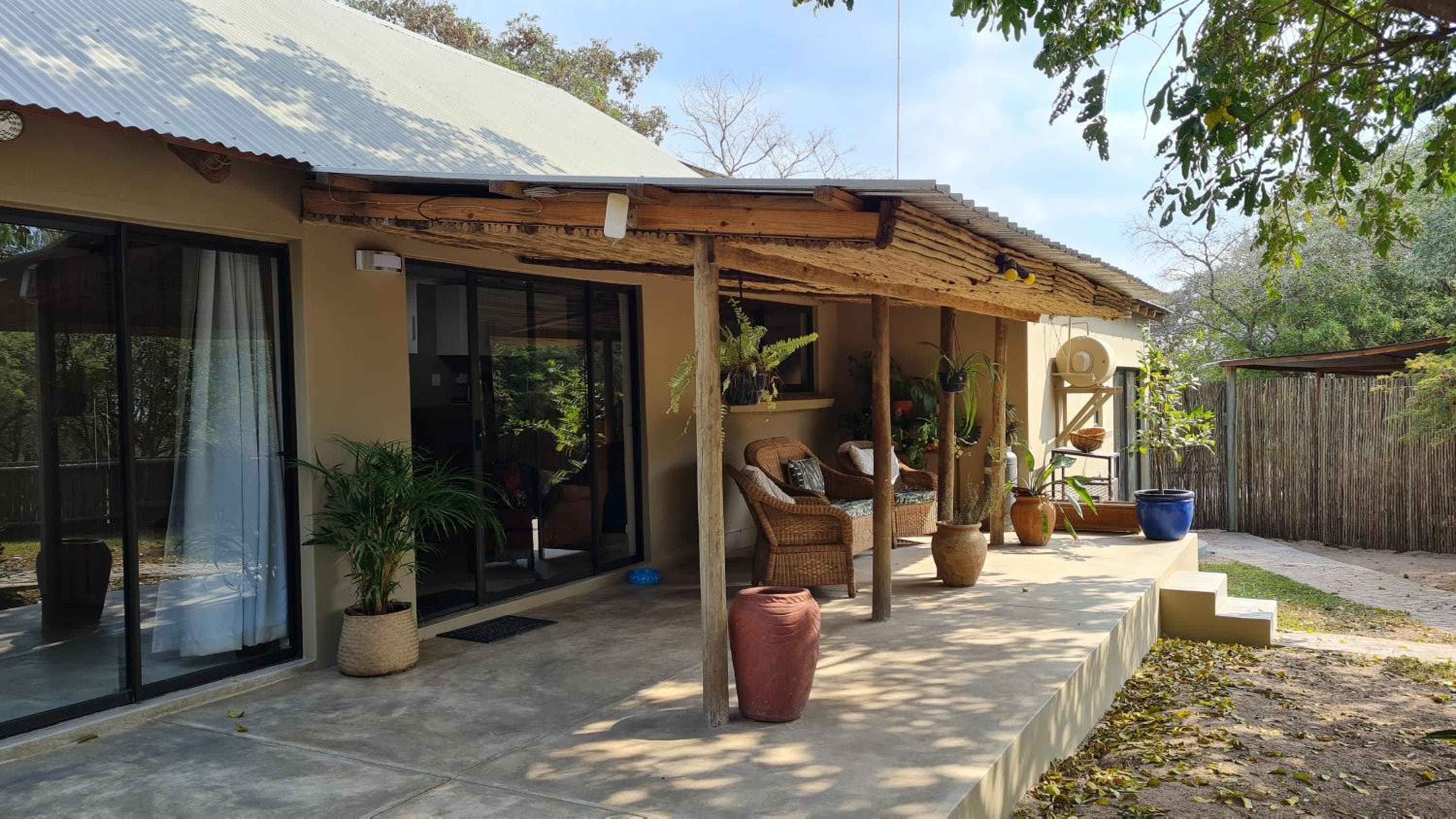 Thornhill Safari Lodge
