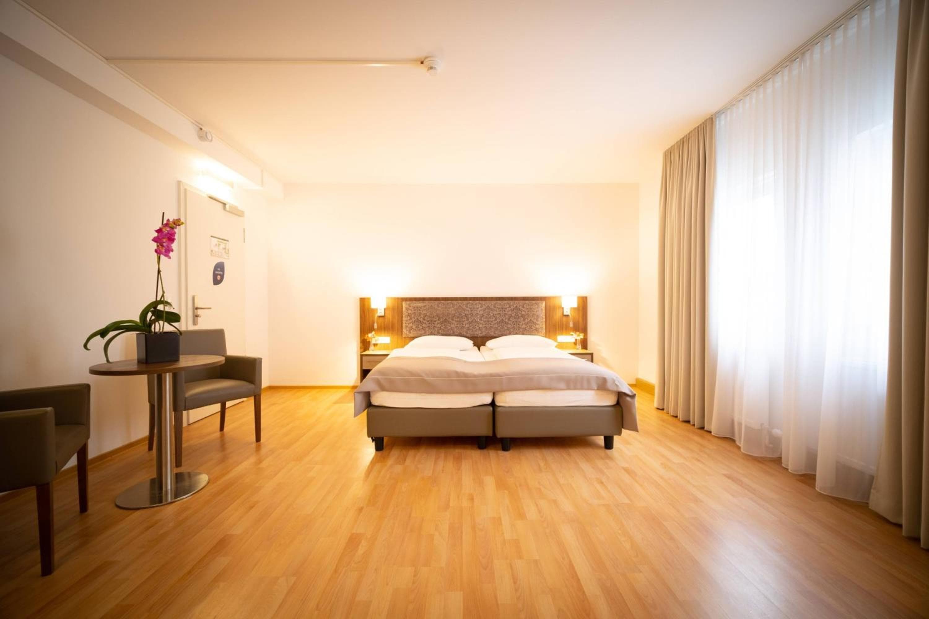 Anor Hotel I Park Sleep & Fly I Frankfurt Airport