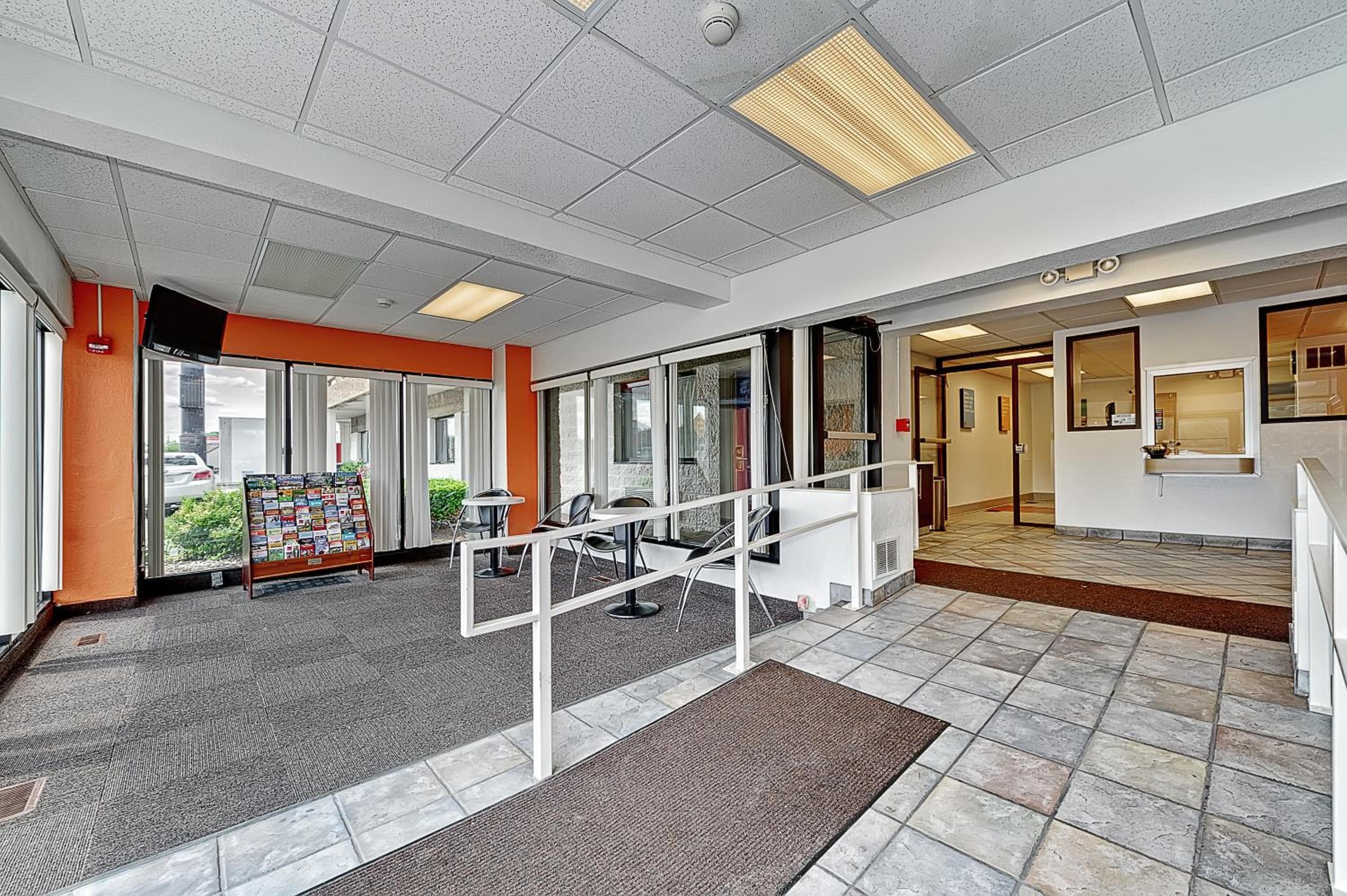 Motel 6-Villa Park, IL - Chicago West