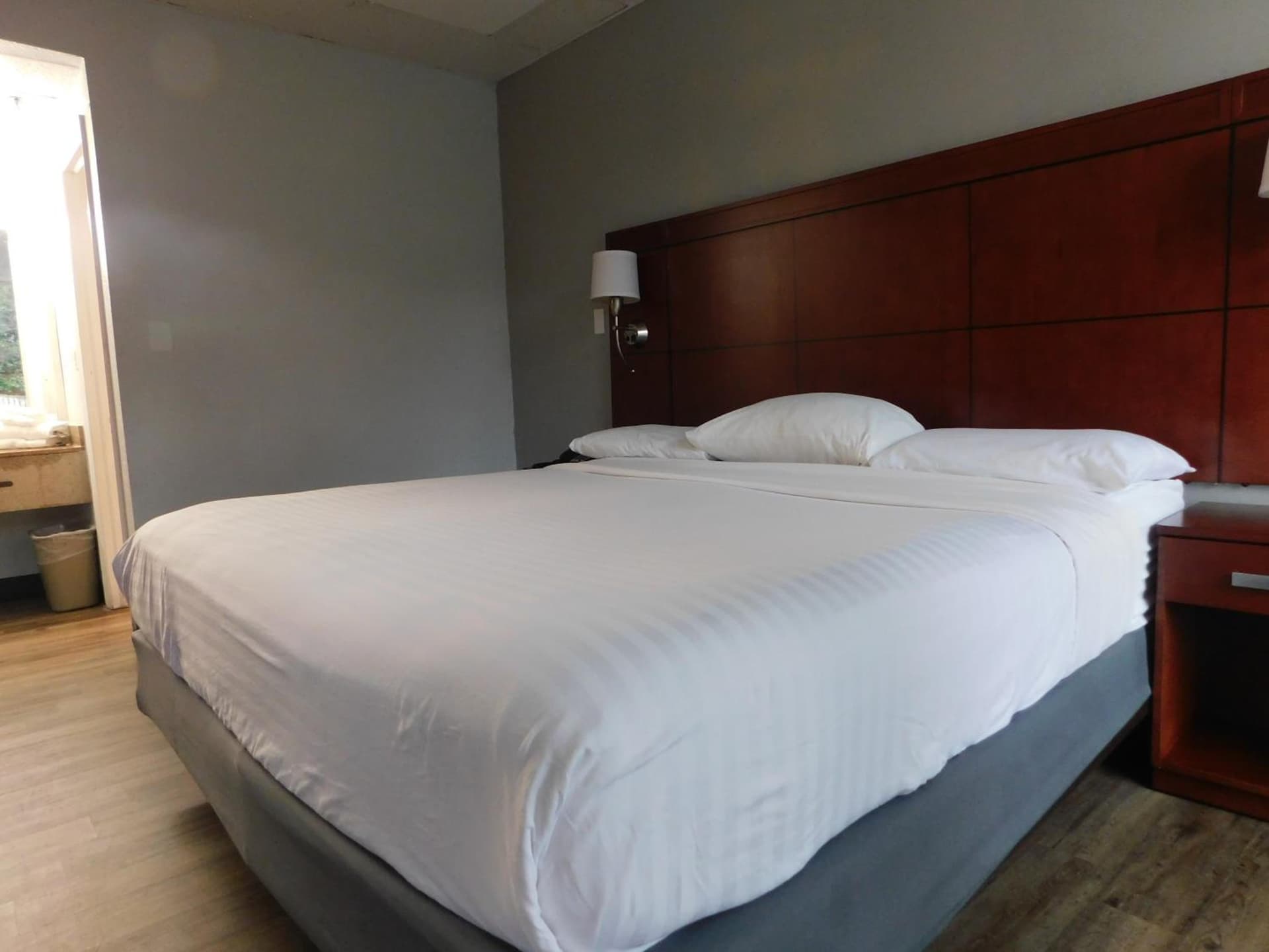 Park View Inn.