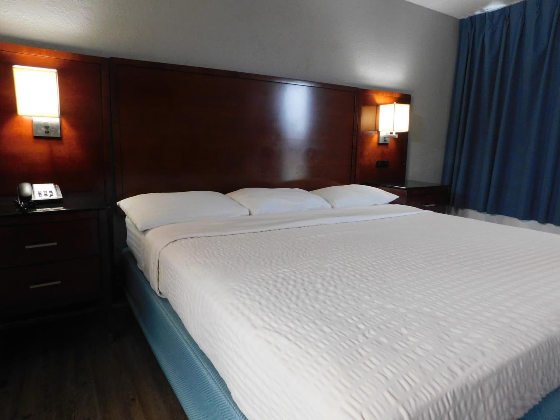 Park View Inn.