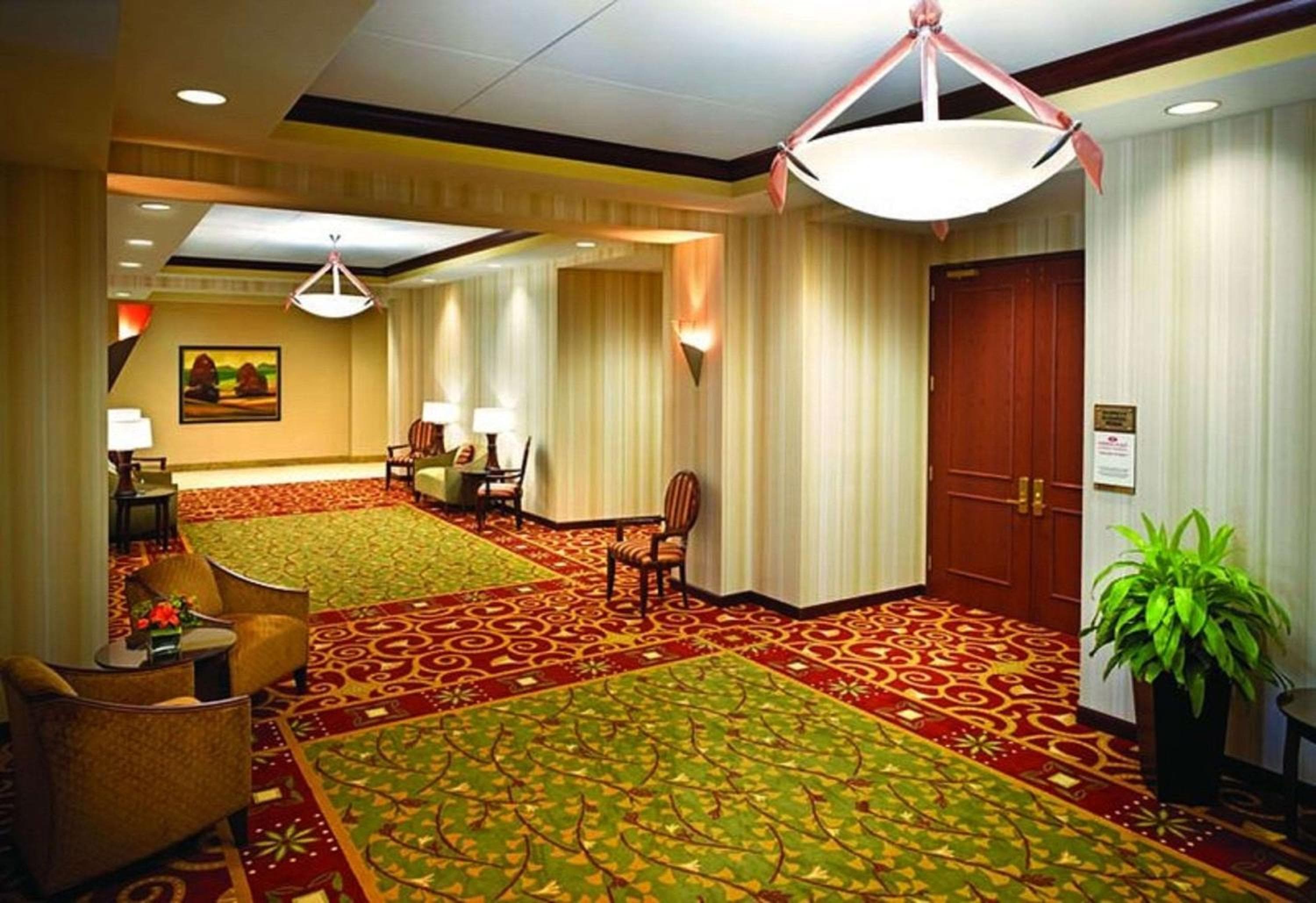 Sonesta Milwaukee West Wauwatosa
