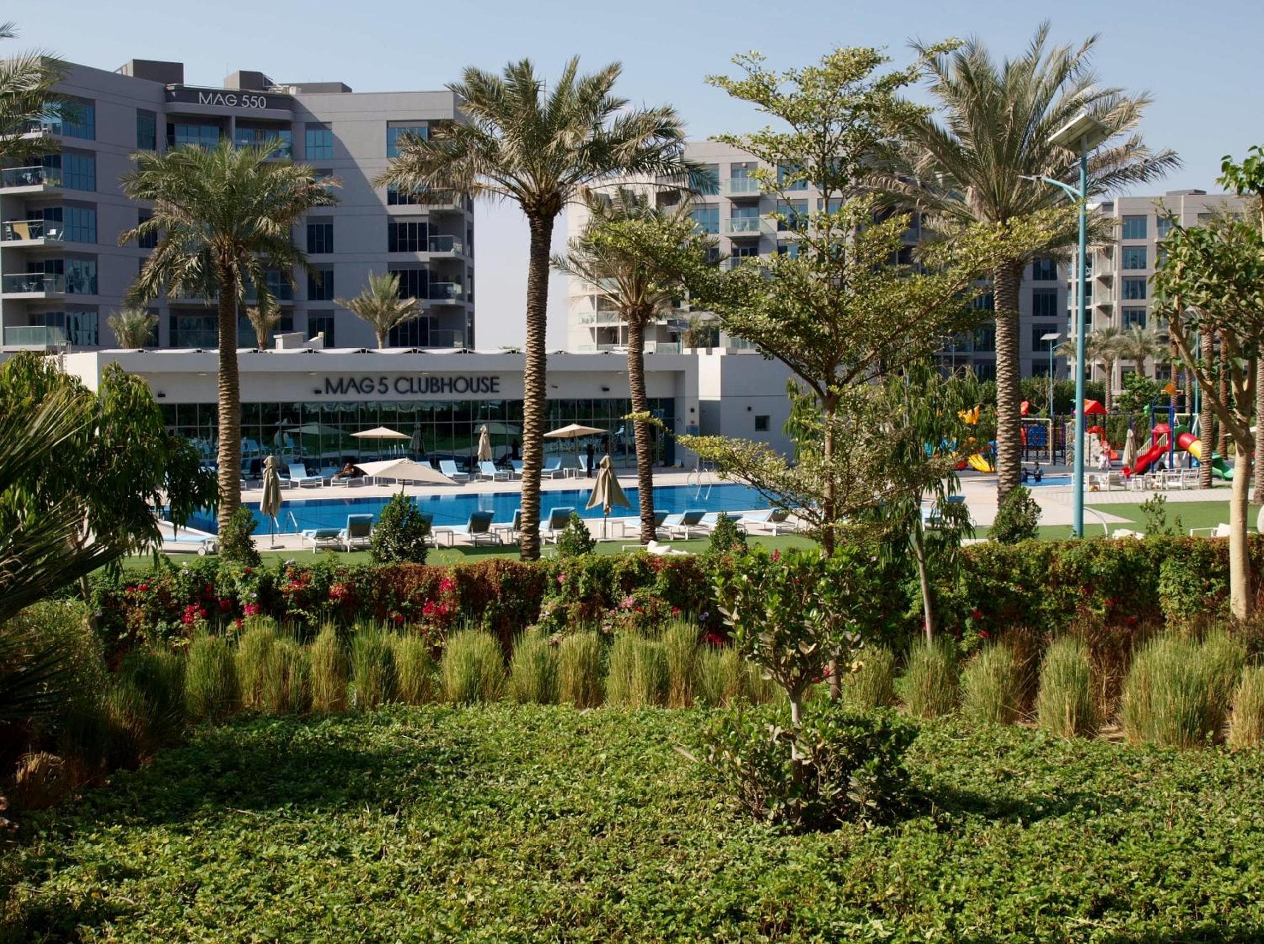 Elegant and comfortably furnished 2BRH apartment in a quiet area!