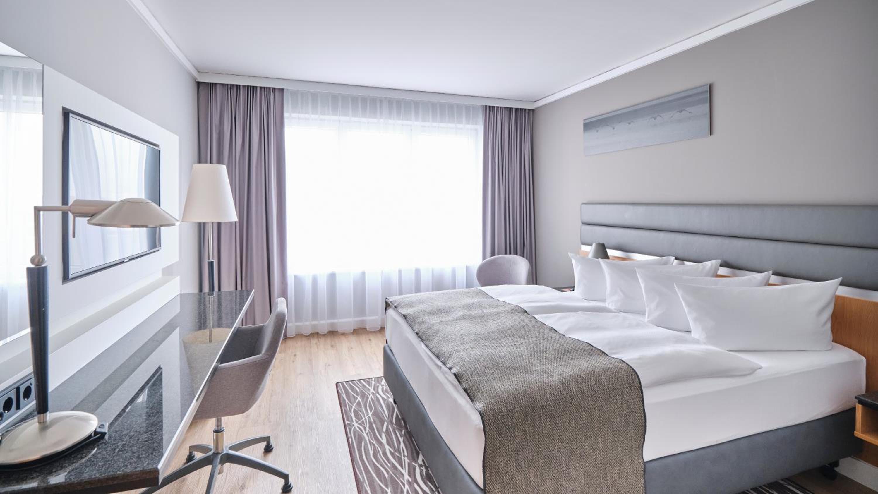 Holiday Inn Berlin Airport - Conference Centre by IHG