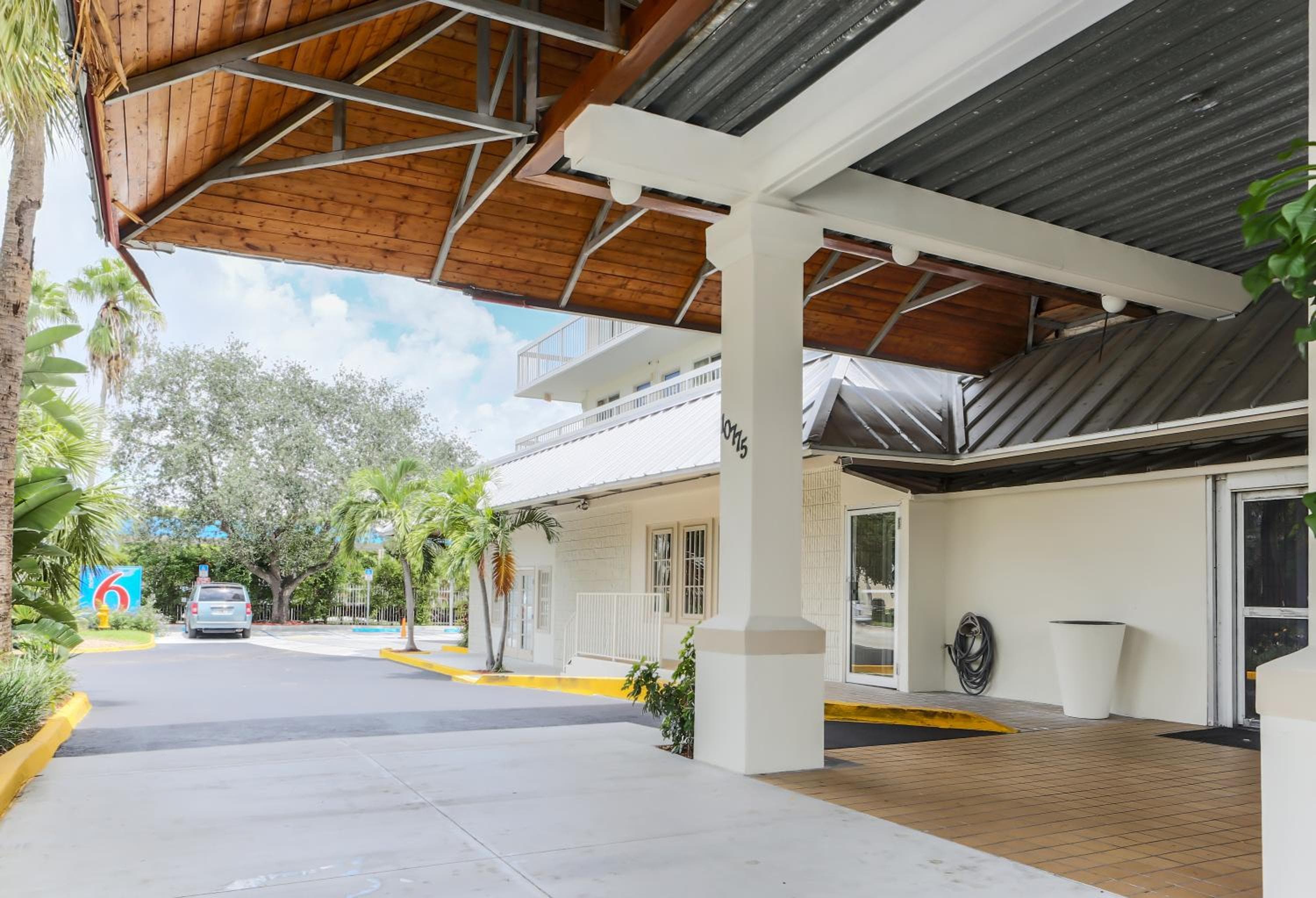 Motel 6-Cutler Bay, FL