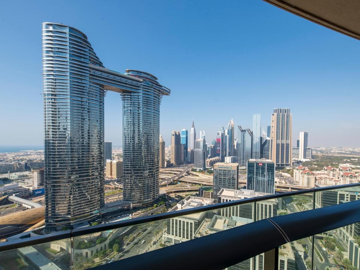 FIRST CLASS 3BR with full DUBAI SKYLINE & SEA view
