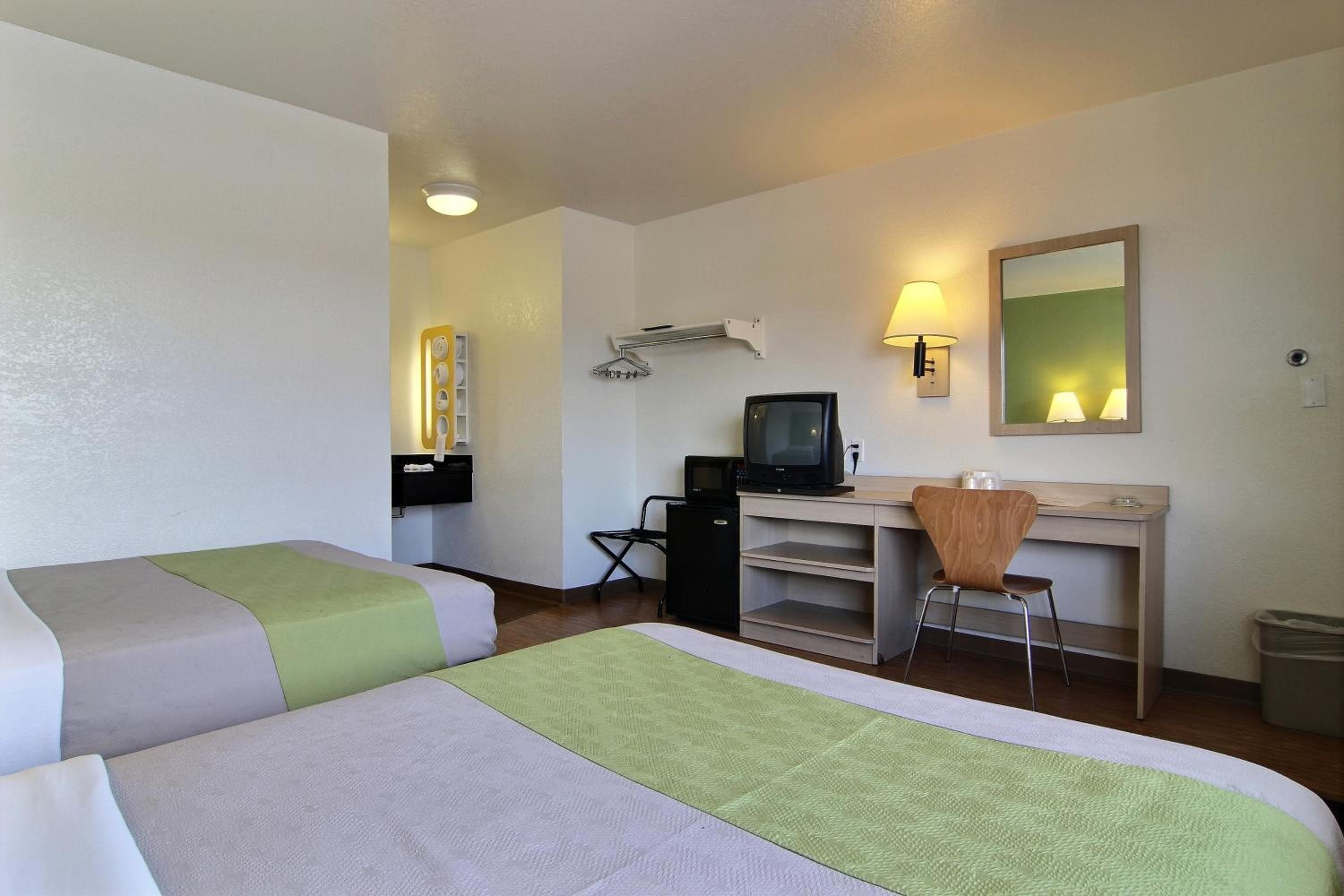 Motel 6-Albuquerque, NM - Midtown