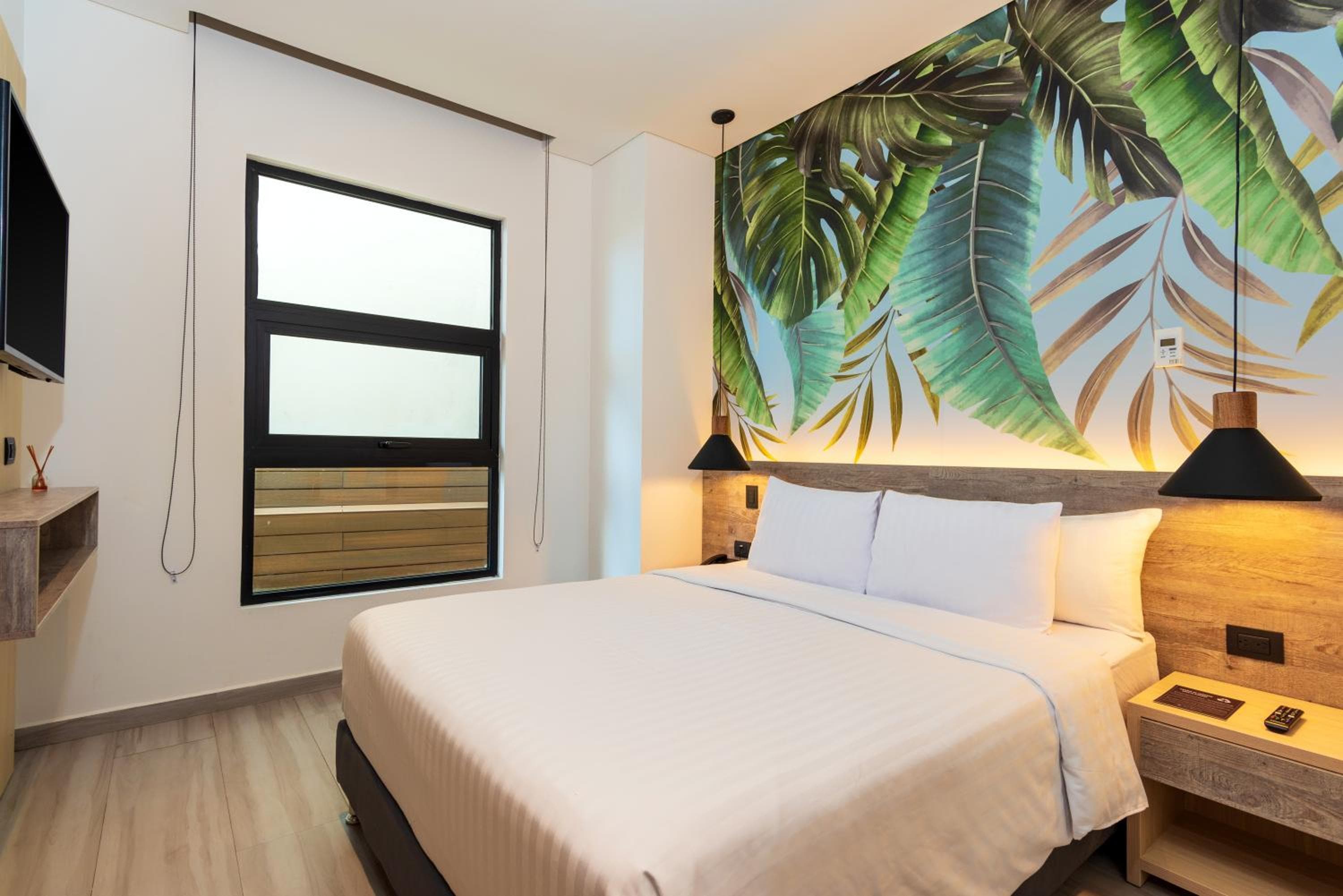 Sea Avenue Hotel