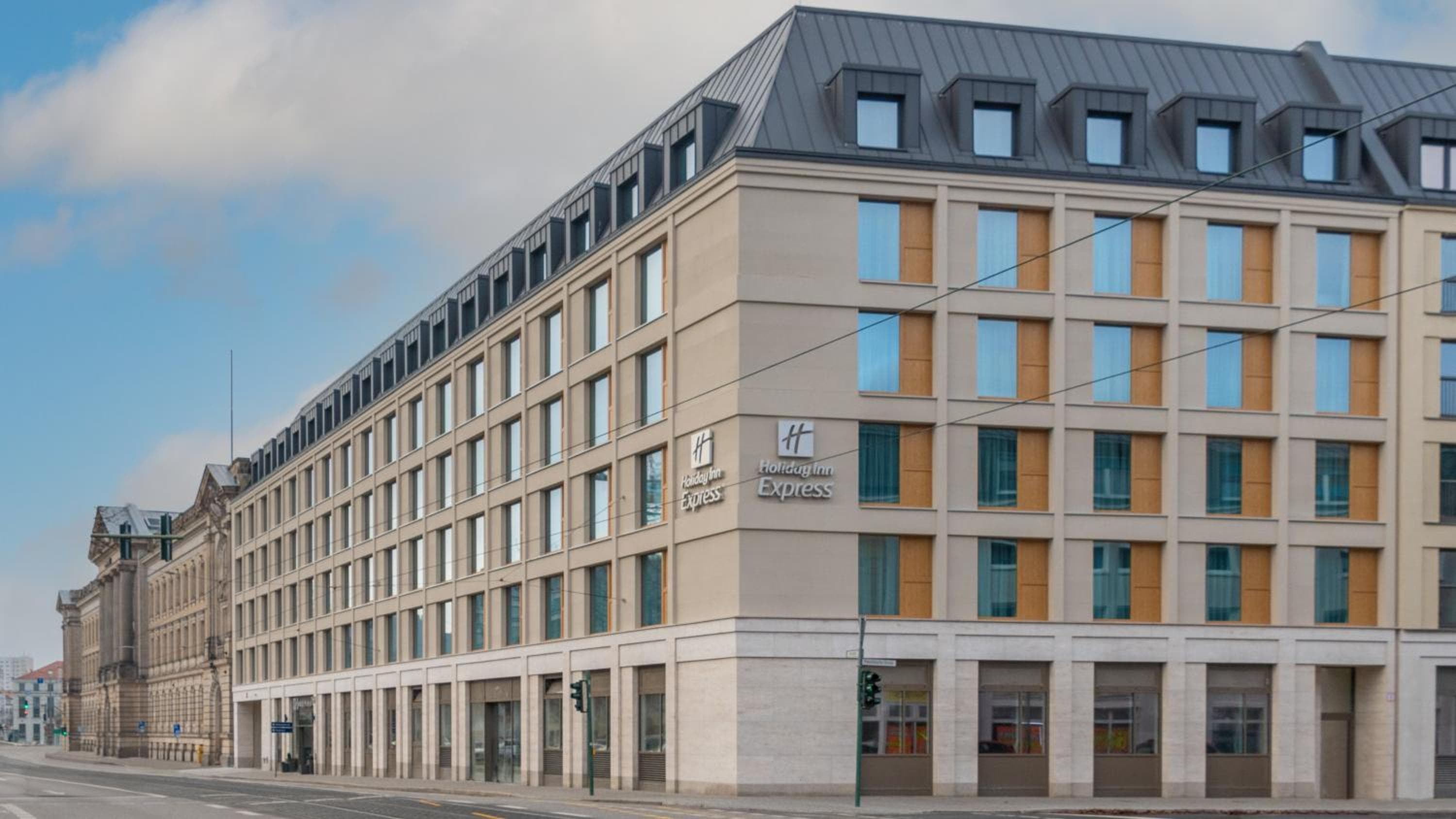 Holiday Inn Express & Suites - Potsdam by IHG