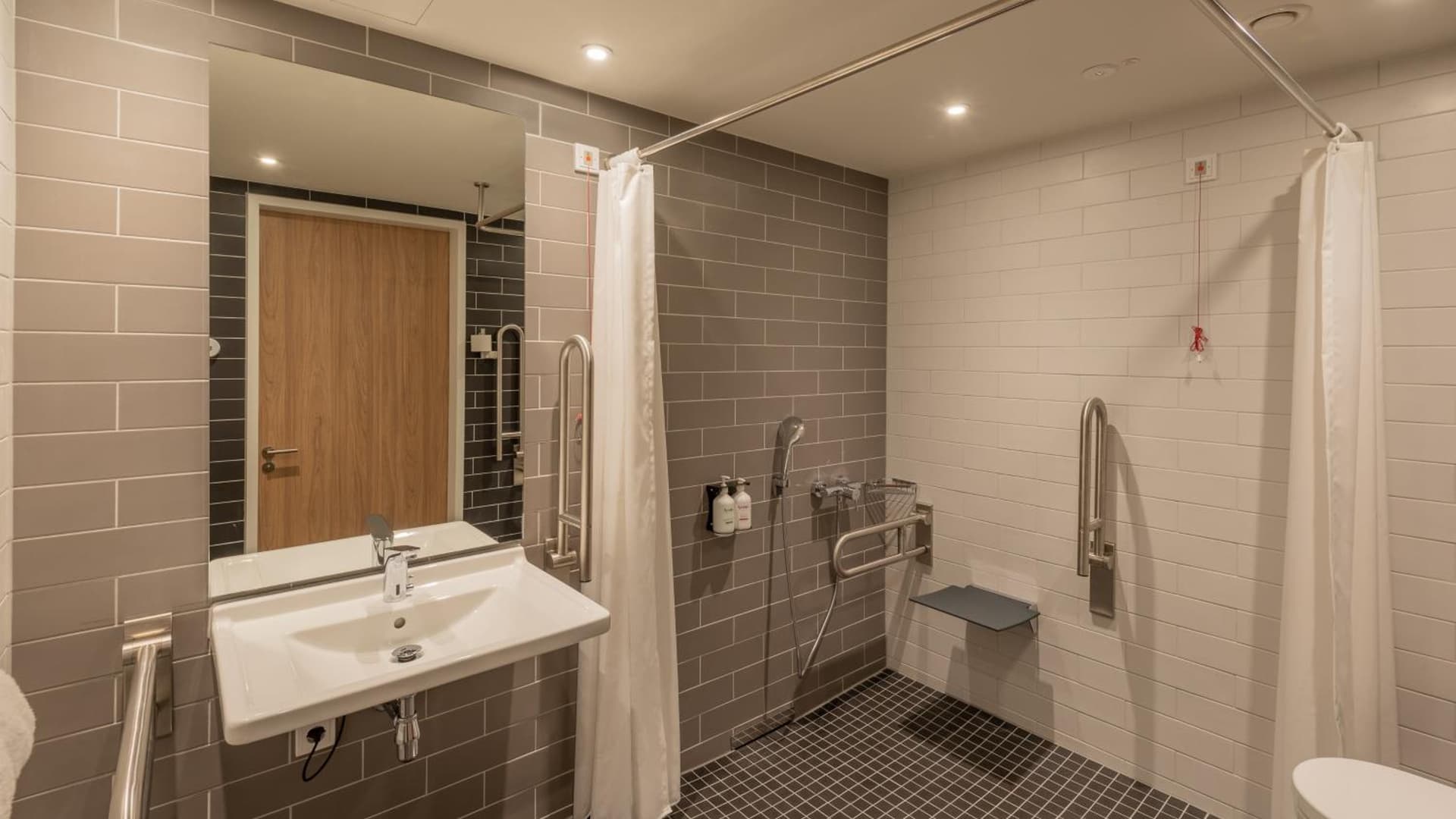 Holiday Inn Express & Suites - Potsdam by IHG