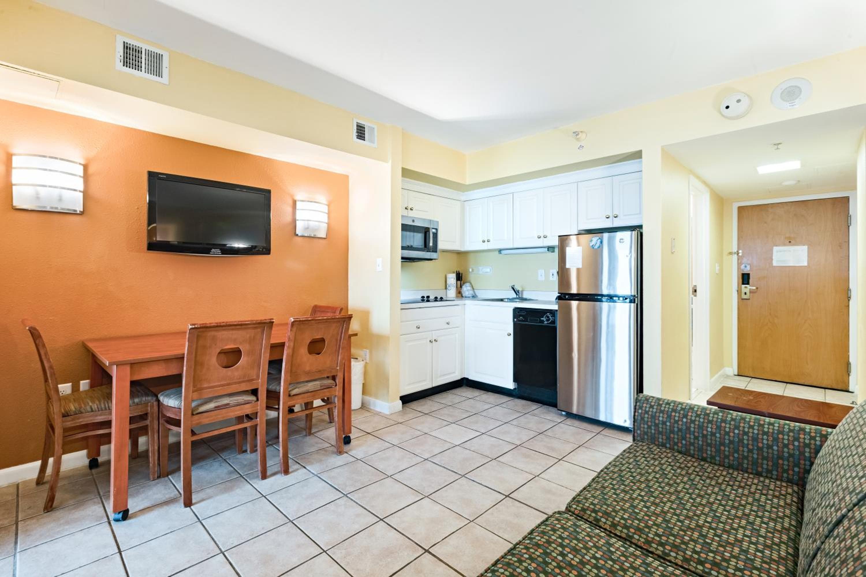 Ocean Sands Resort, Oceanfront, Virginia Beach by Vacatia