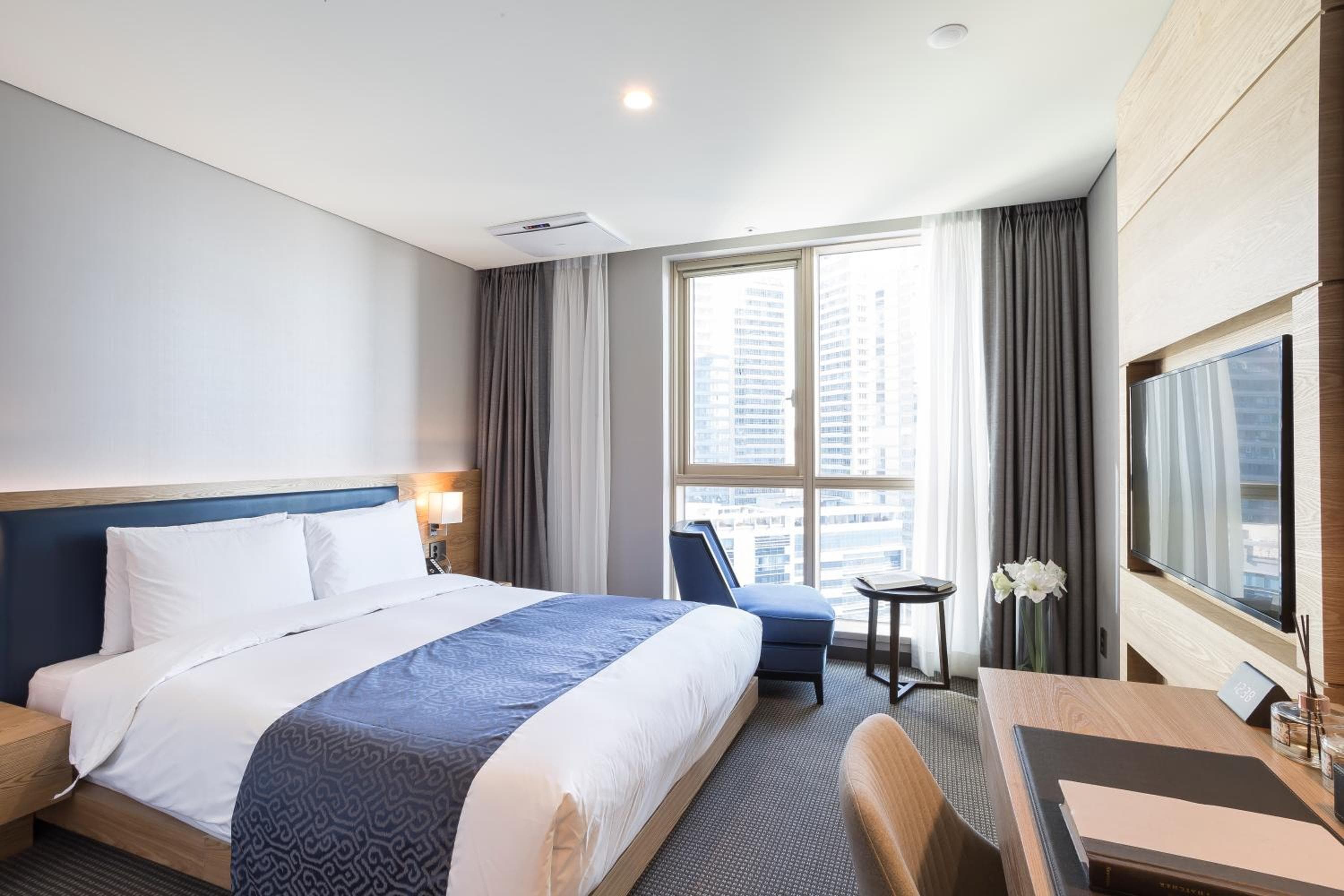 Centum Primus Hotel