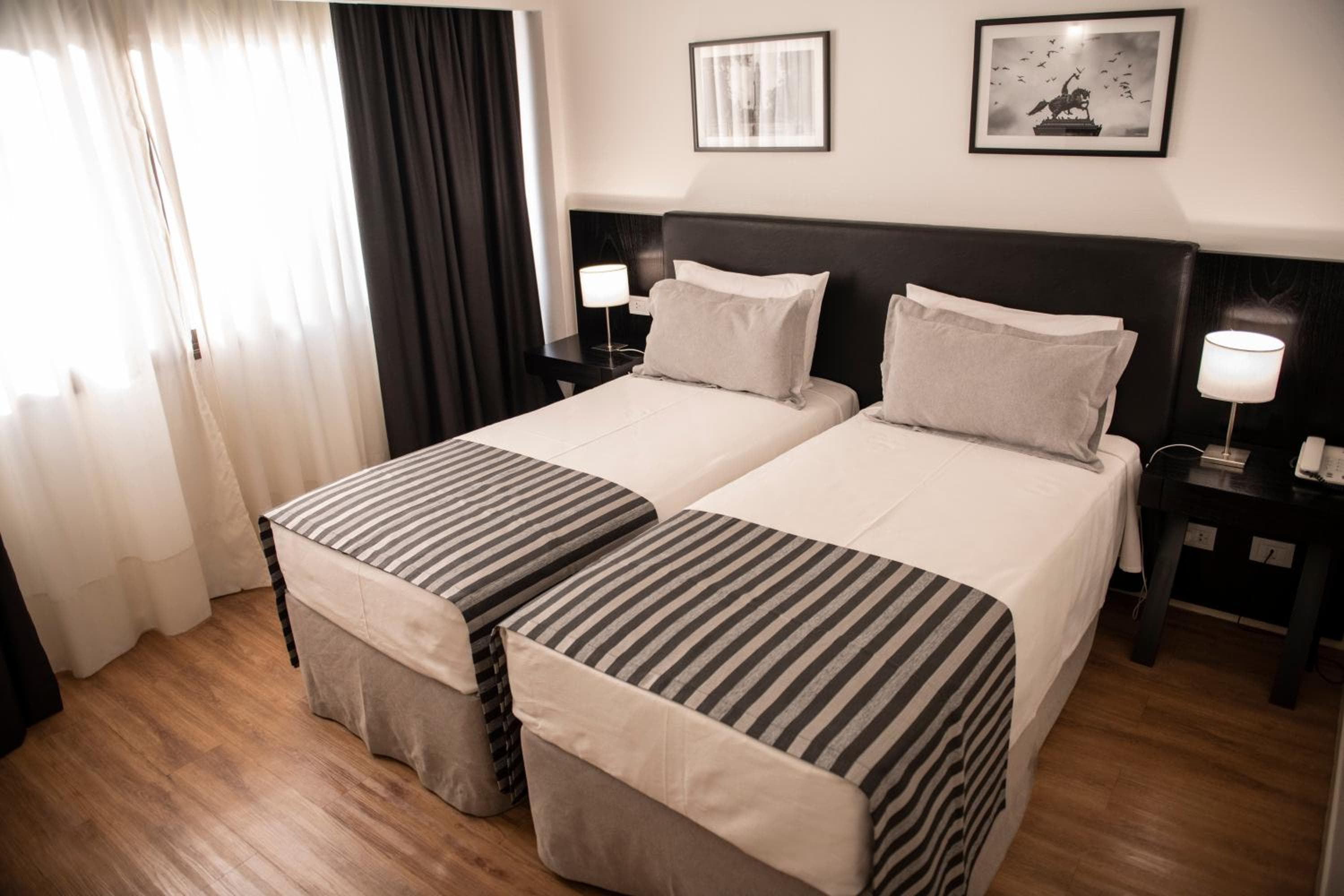 Grand King Hotel