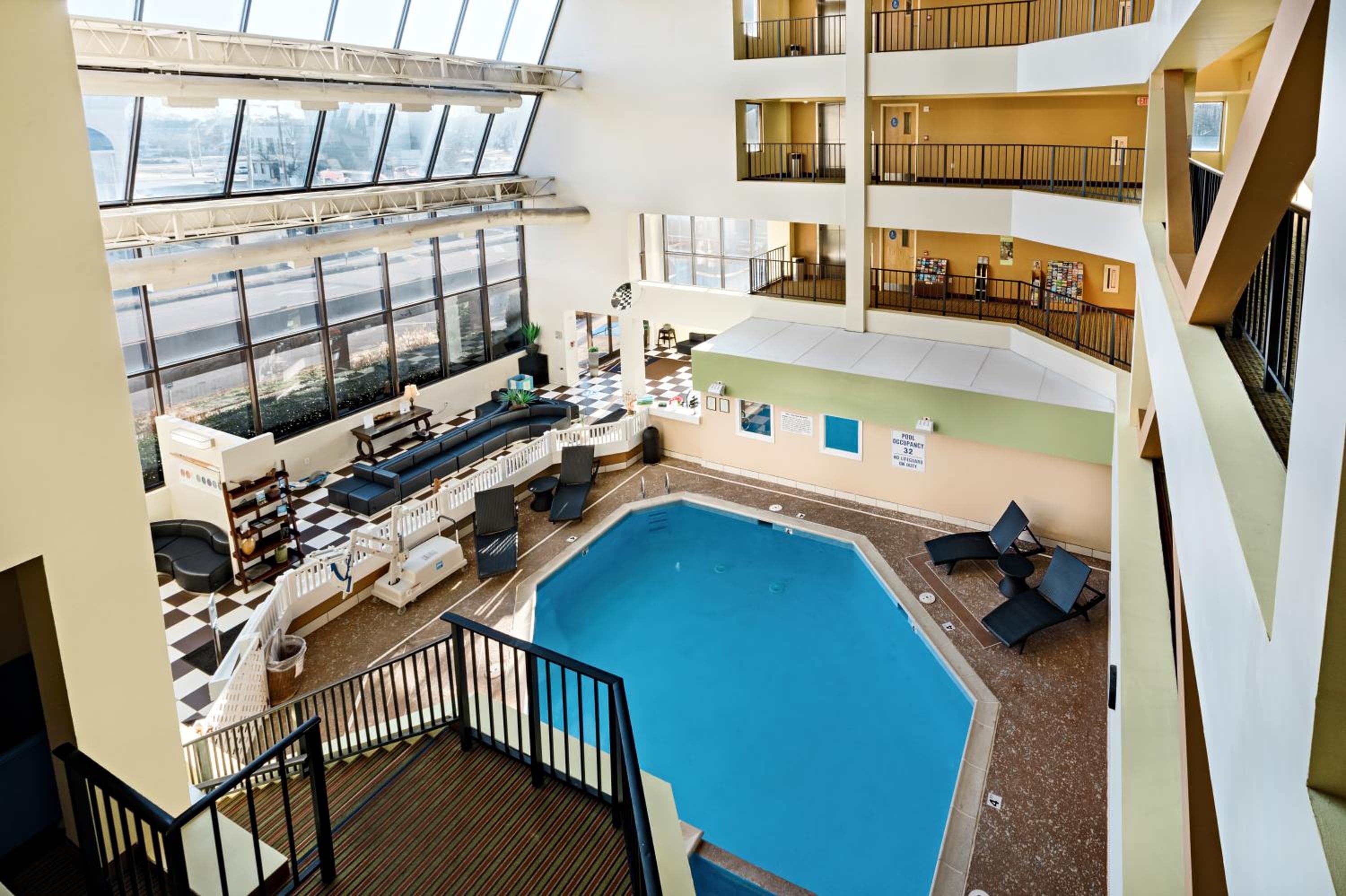 The Atrium Resort, Virginia Beach by Vacatia