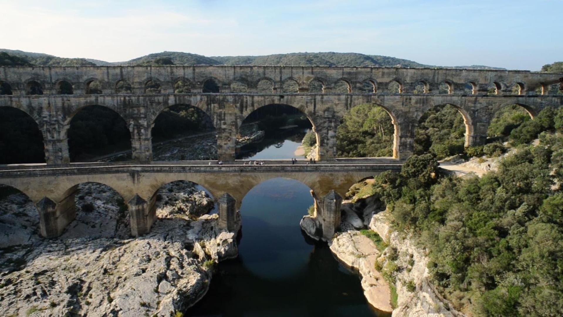 STUDIO Havre de paix au pont du gard Piscine et Jacuzzi chez Valerie Payre