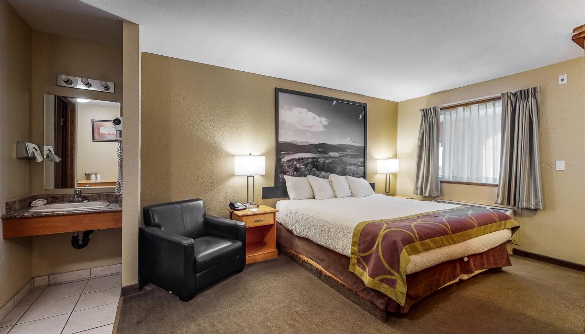 Park Inn by Radisson Osoyoos