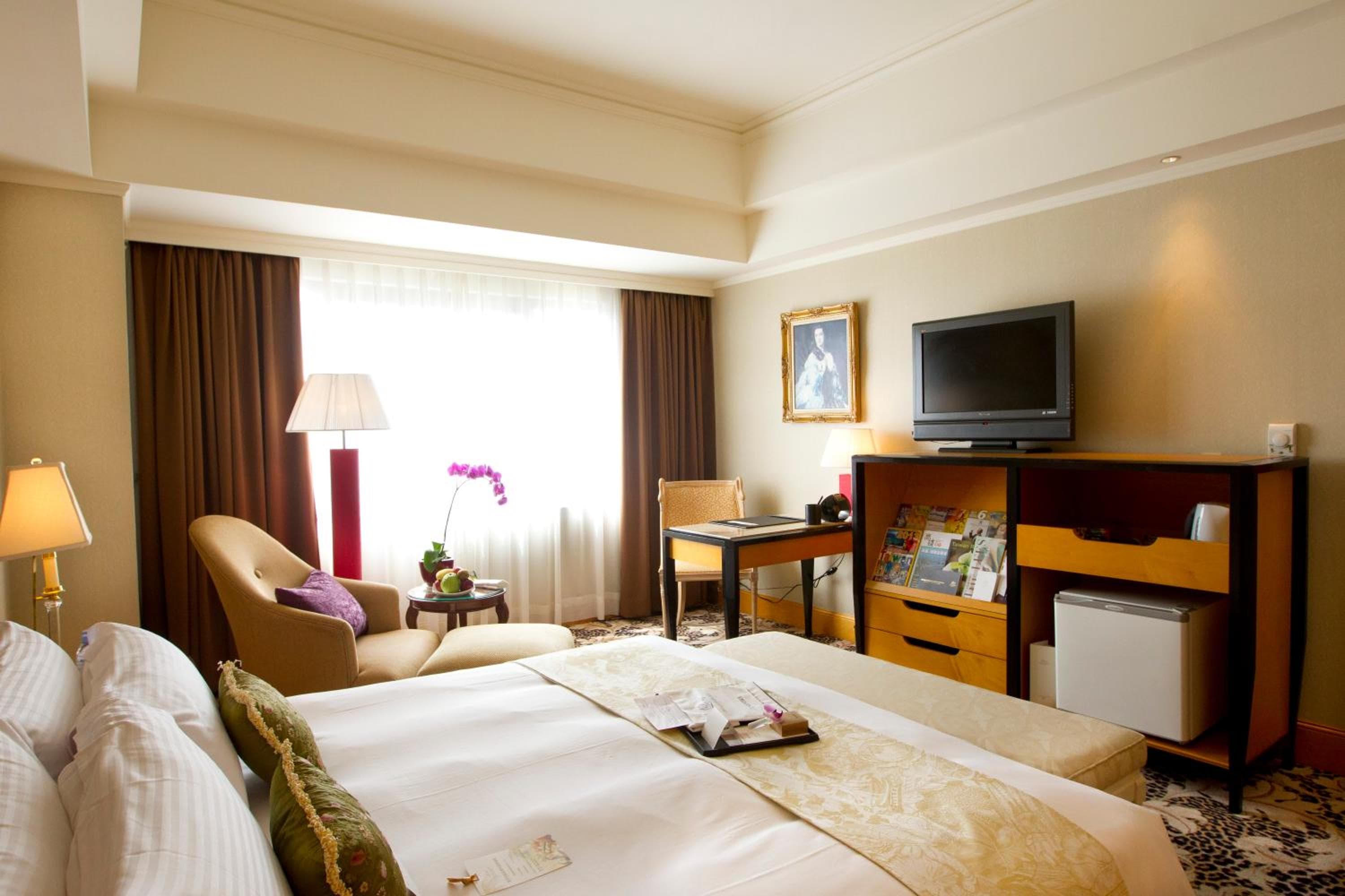 THE LEES Hotel