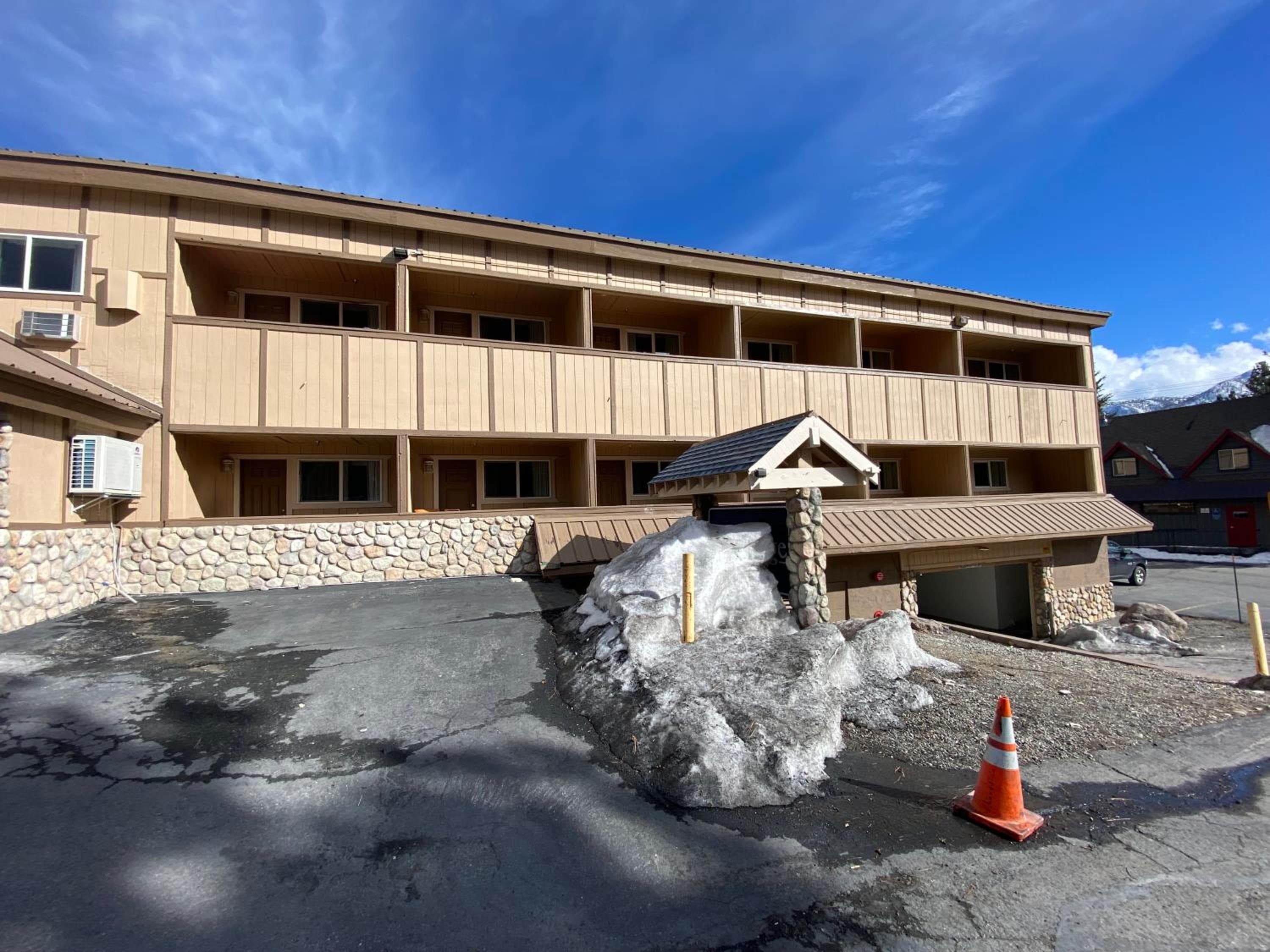 SureStay Plus Hotel by Best Western Mammoth Lakes