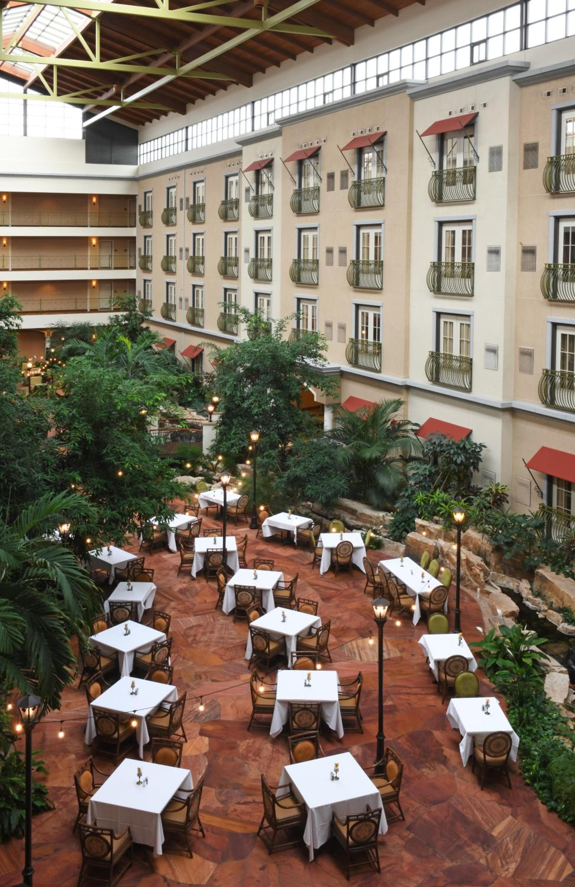 Woolley's Classic Suites