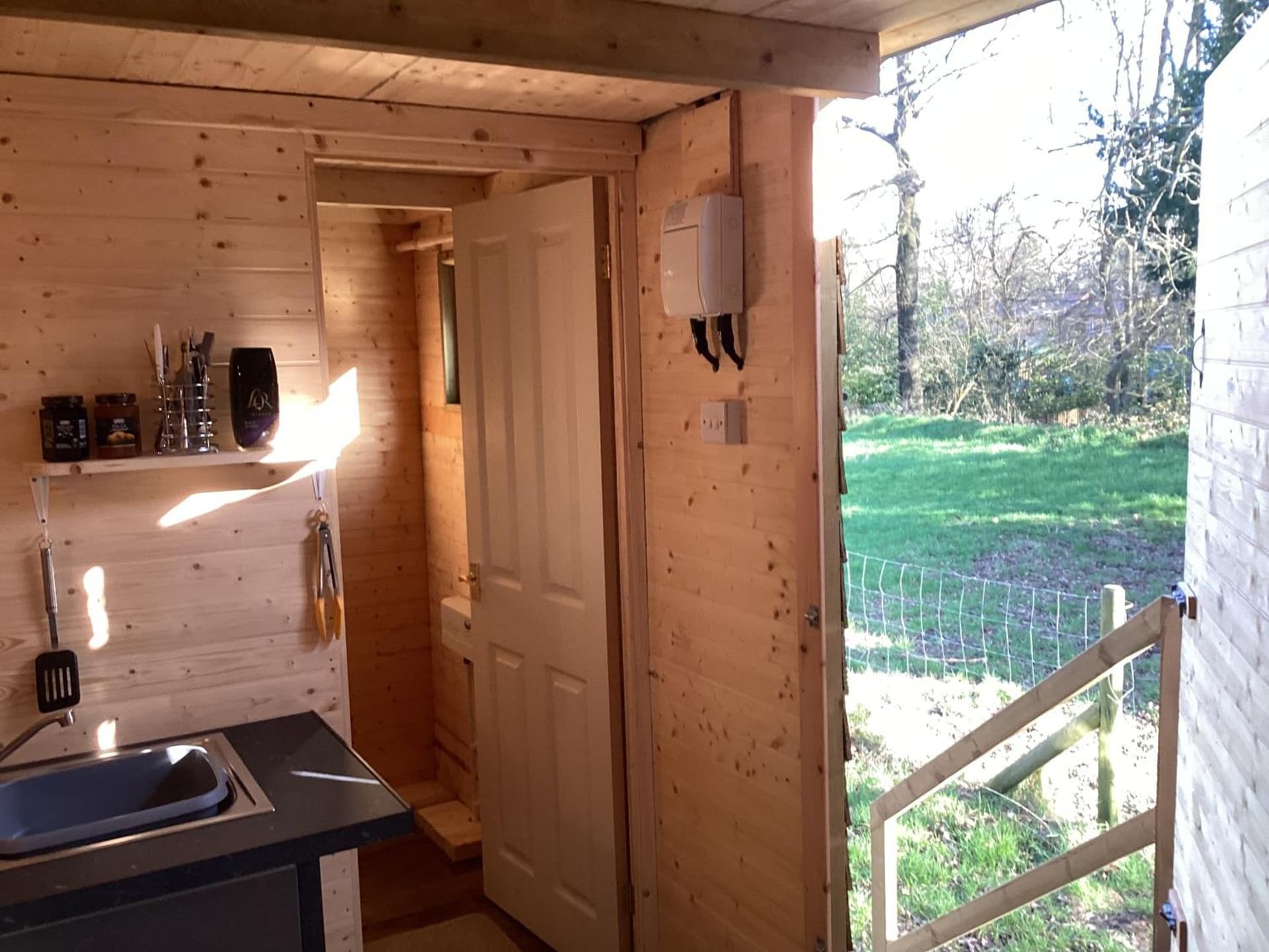 Vigo Retreat cabin 1