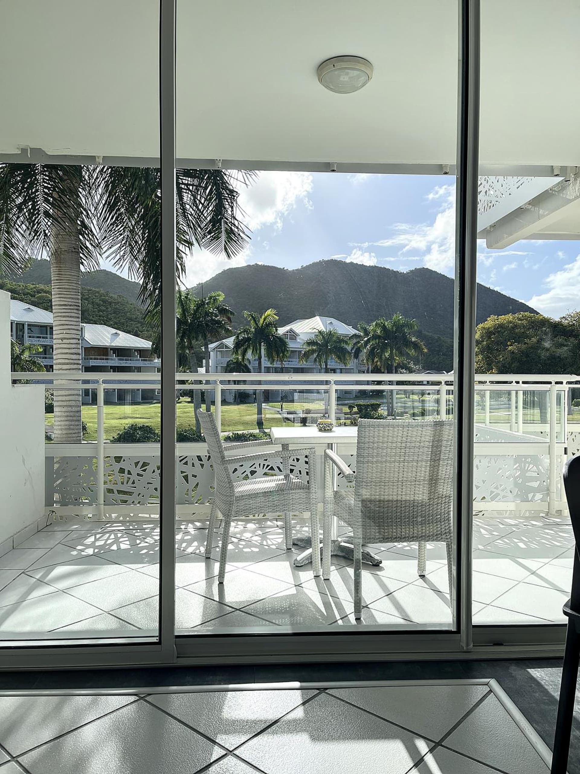 Le Domaine Anse Marcel Beach Resort