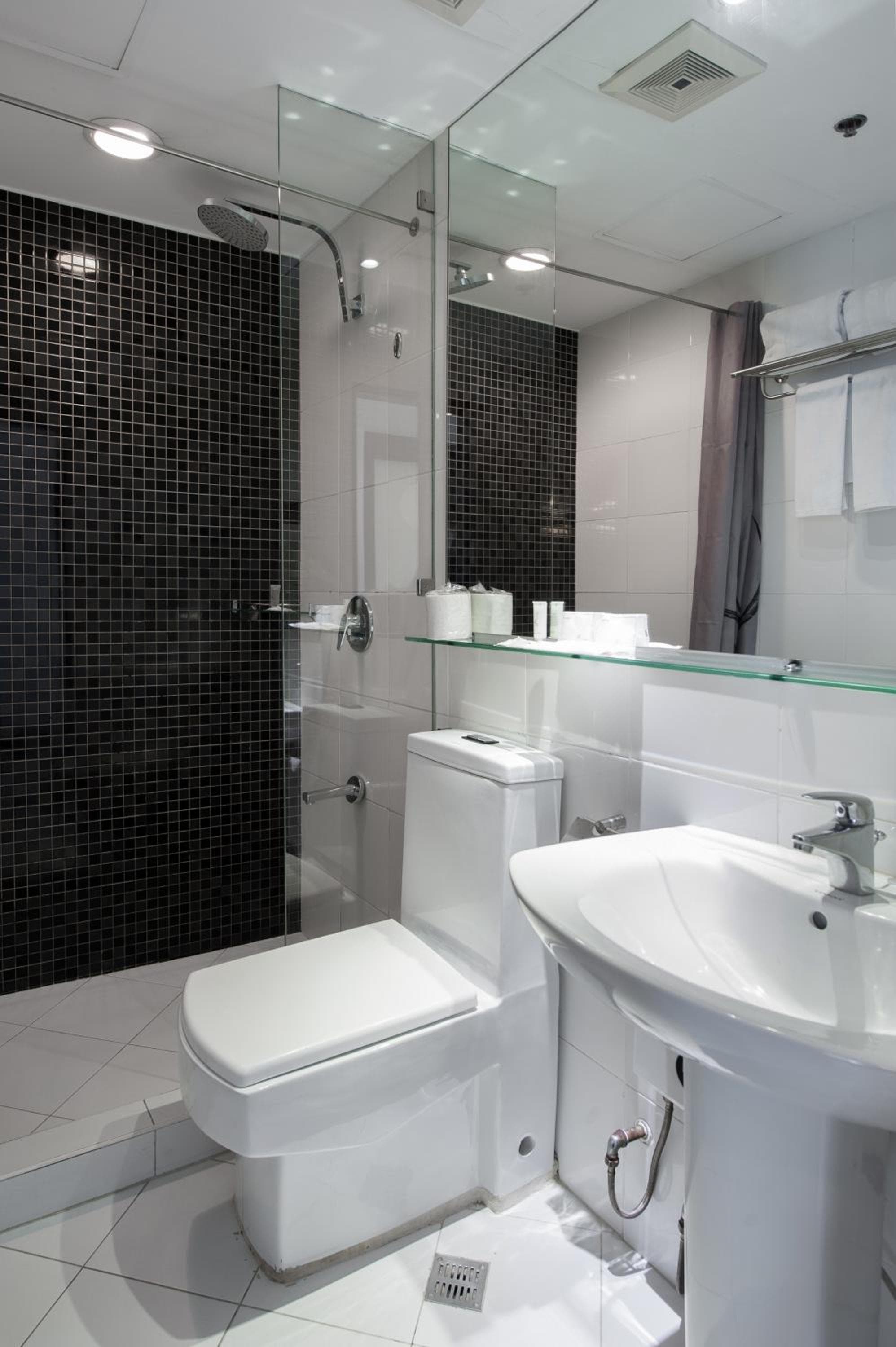 Y2 Residence Hotel Managed by HII
